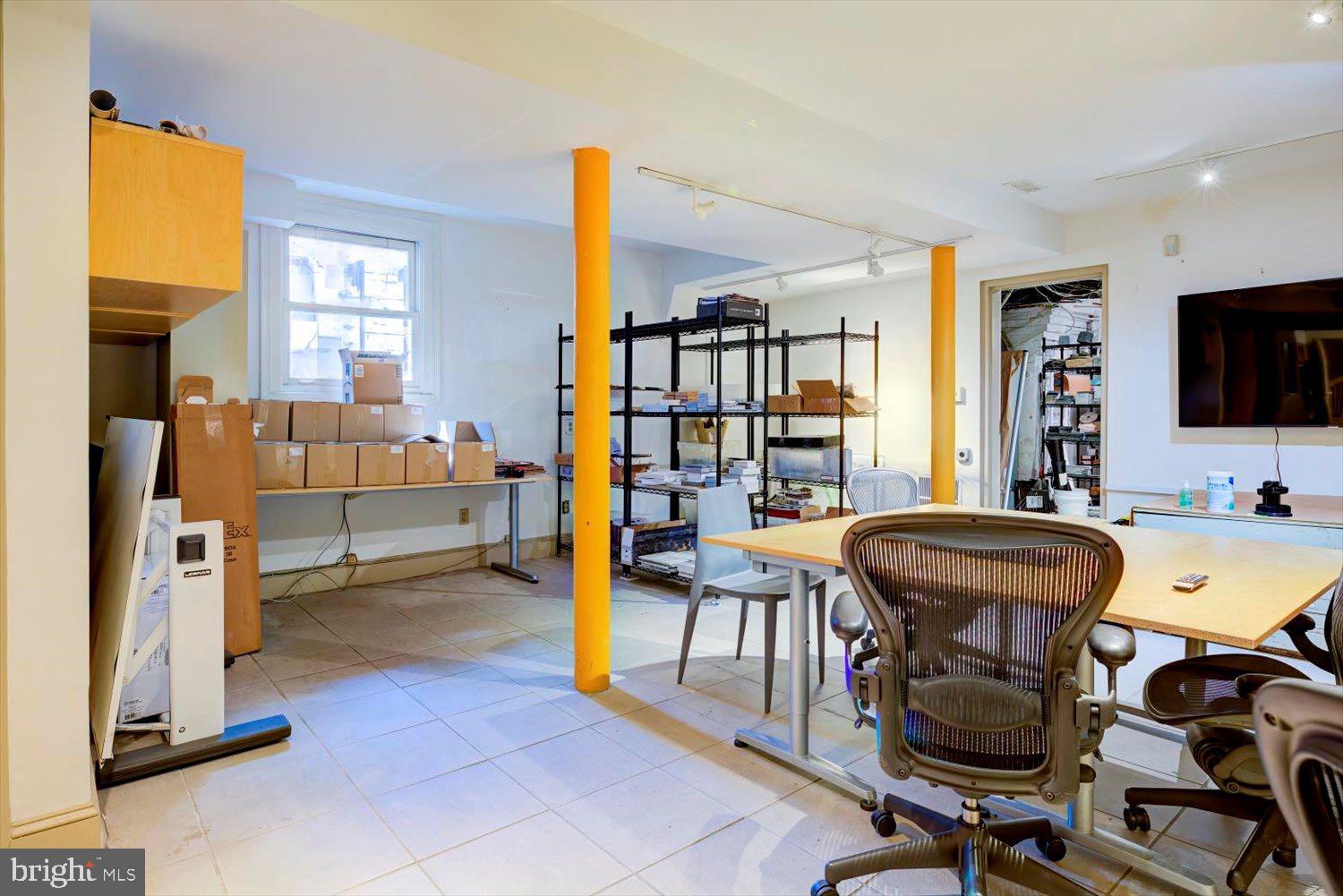 CAPITOL HILL - Residential