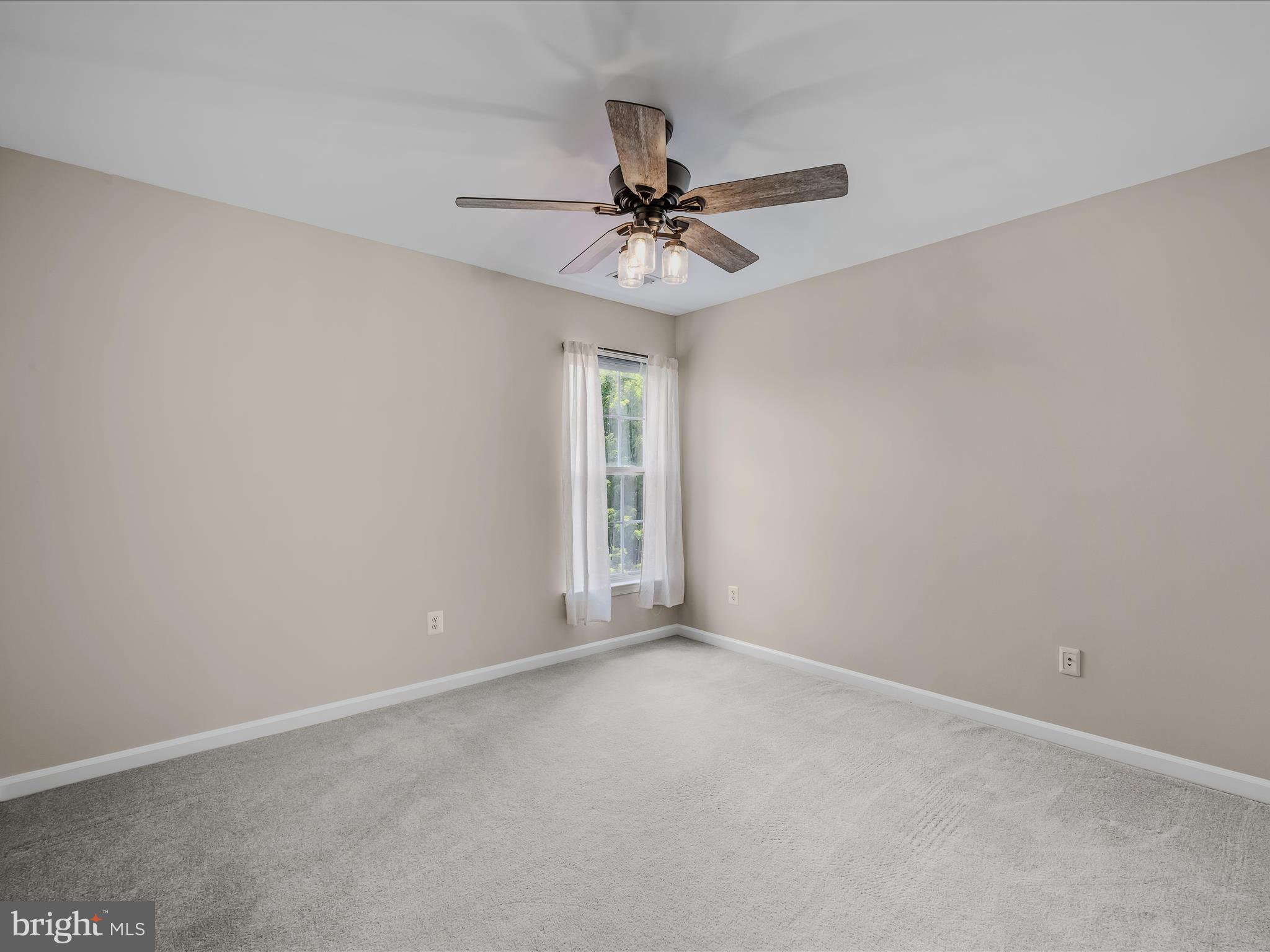 LOCUST HILL - Residential