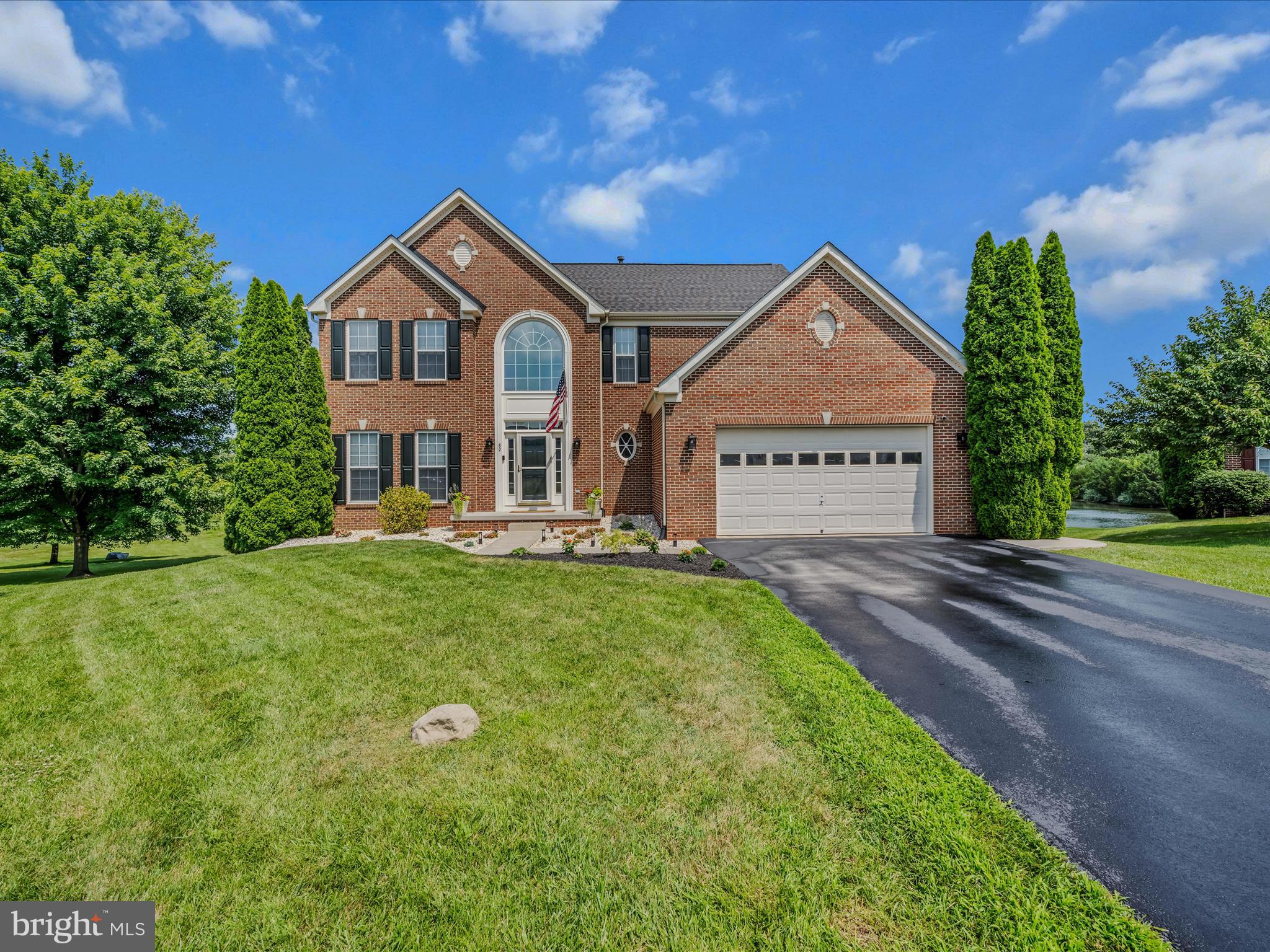 LOCUST HILL - Residential