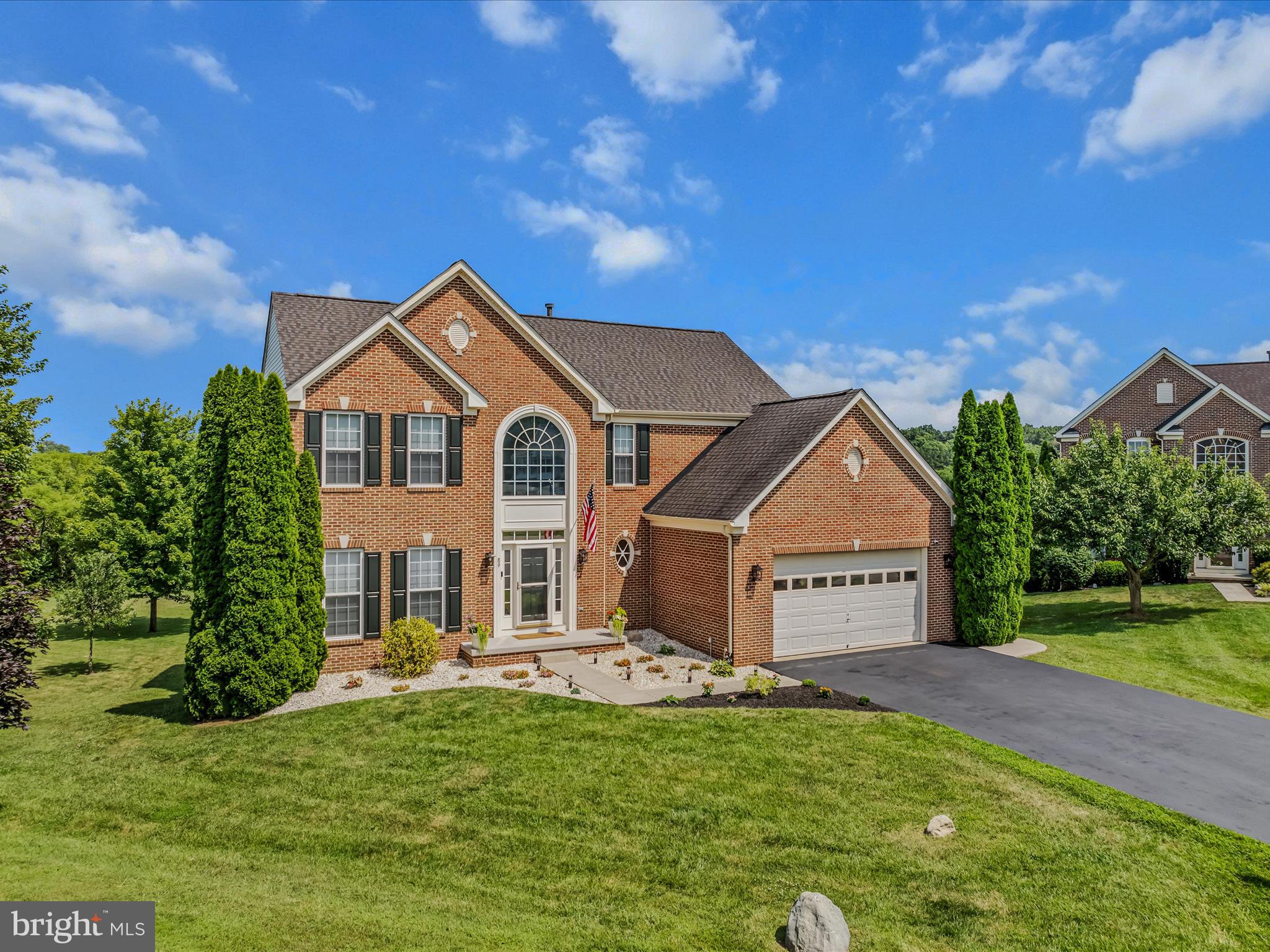 LOCUST HILL - Residential