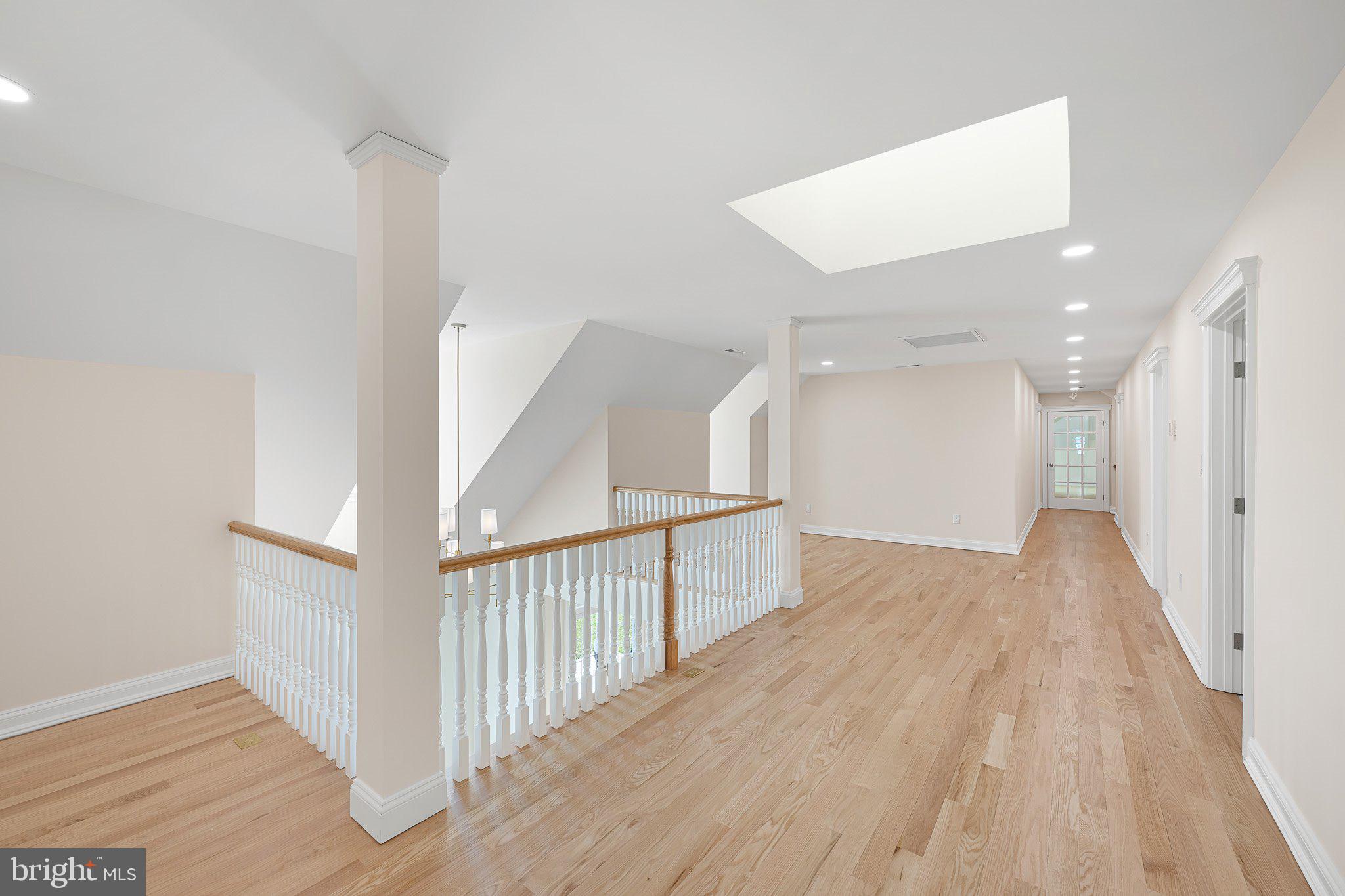 SALT POND - Residential