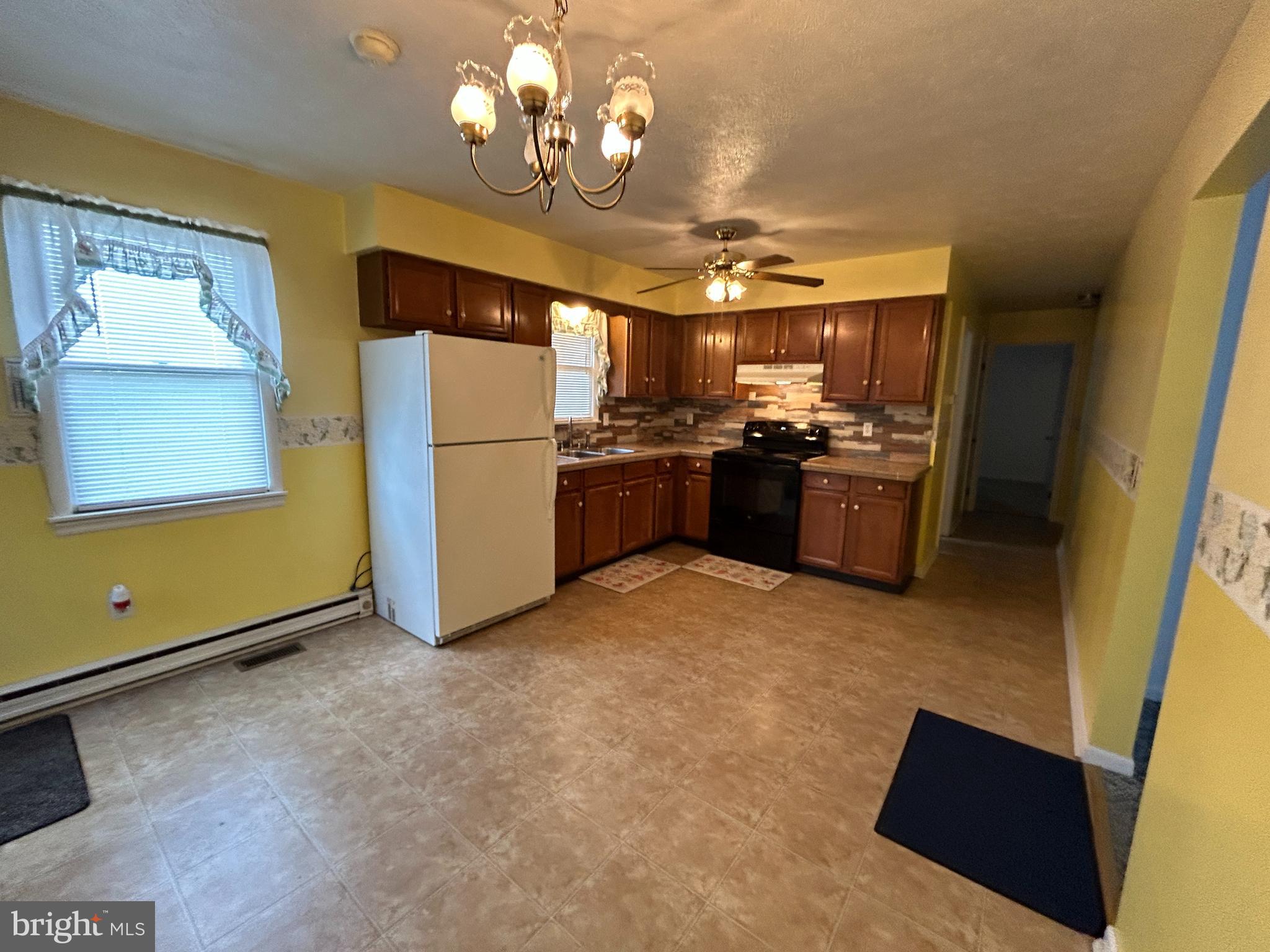SUNRISE SUMMIT - Residential