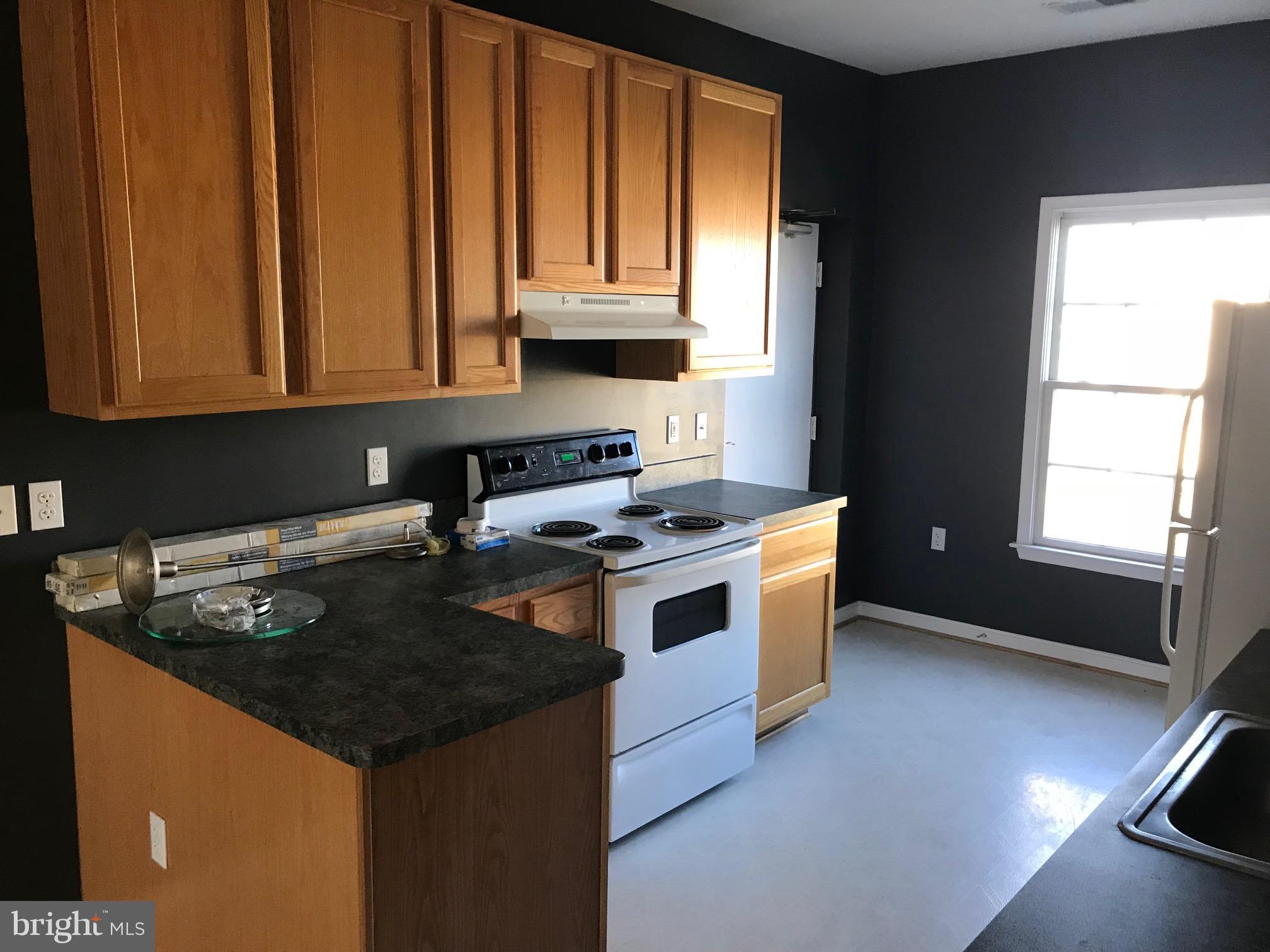 LAKELANDS - Residential Income