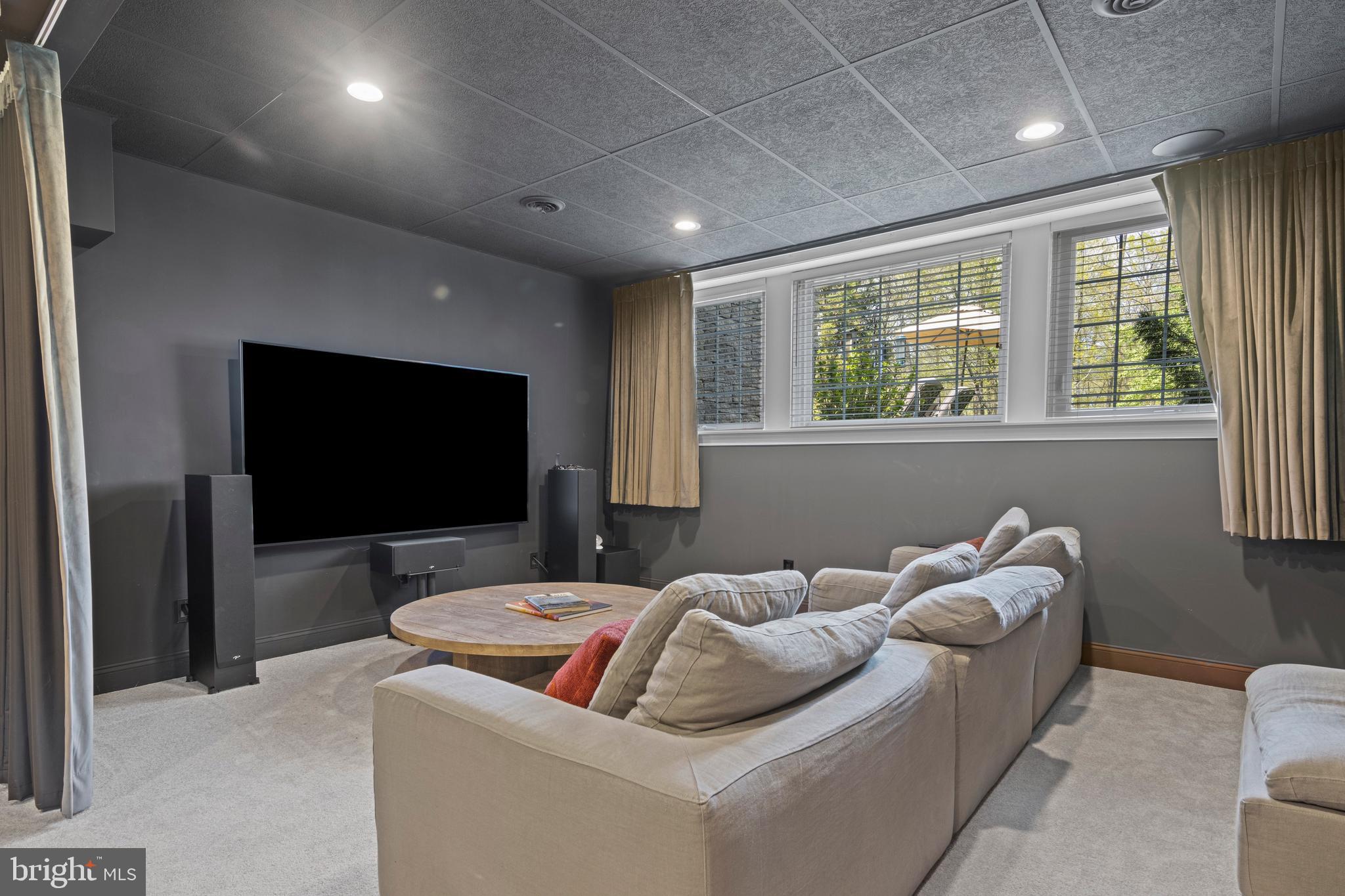 TREYBURN - Residential