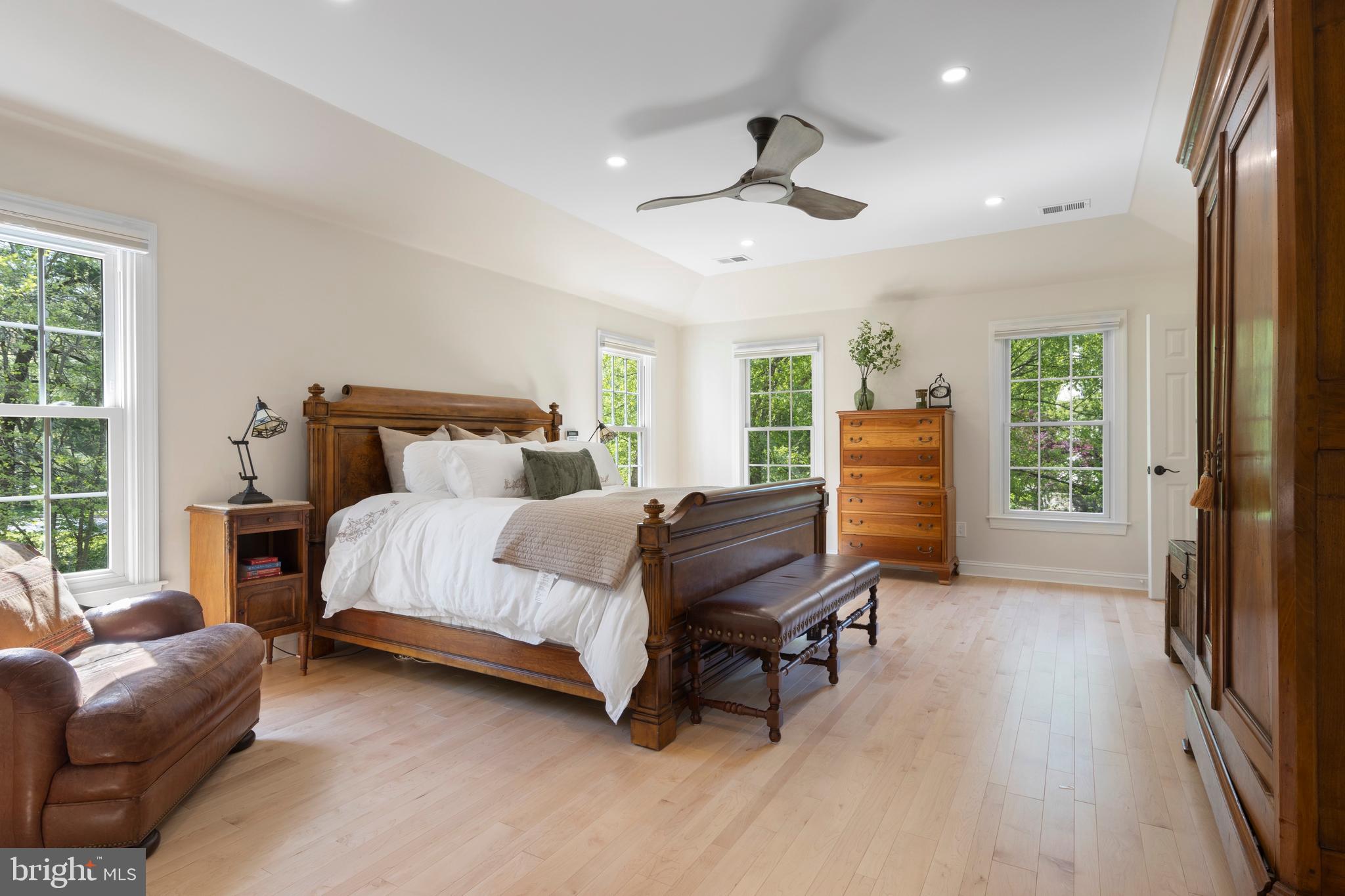 TREYBURN - Residential