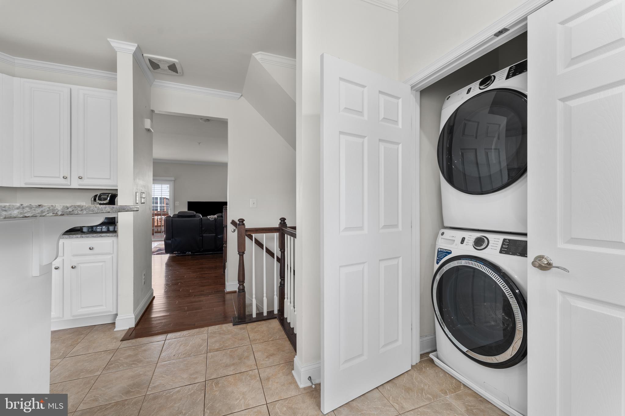 CAMDEN CROSSING - Residential