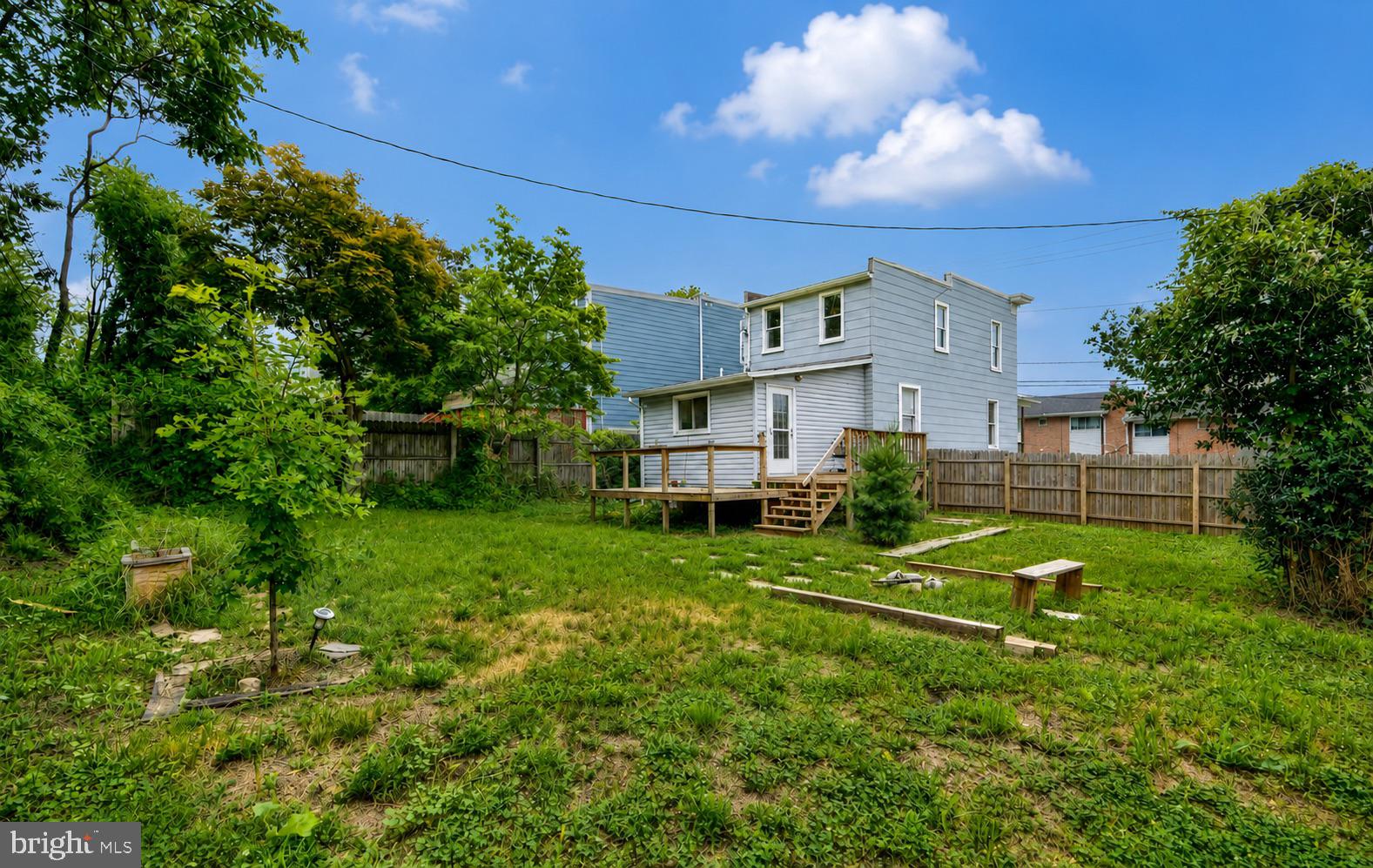 HAMPDEN HISTORIC DISTRICT - Residential