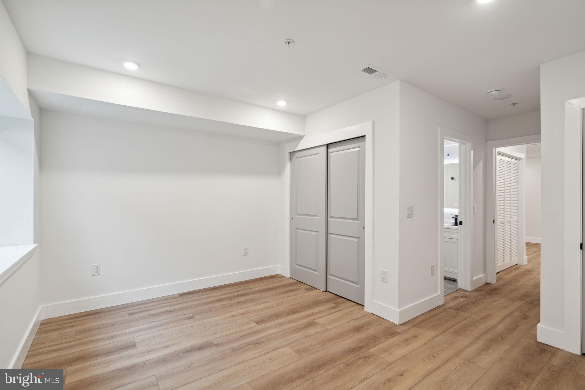 WEST KENSINGTON - Residential Income