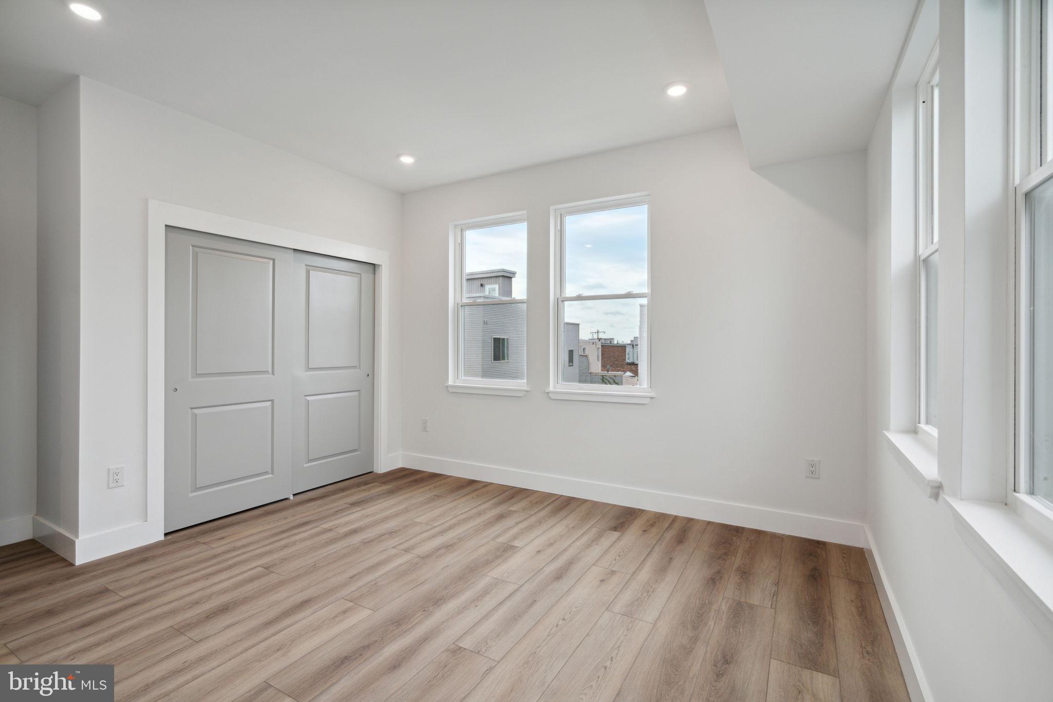 WEST KENSINGTON - Residential Income