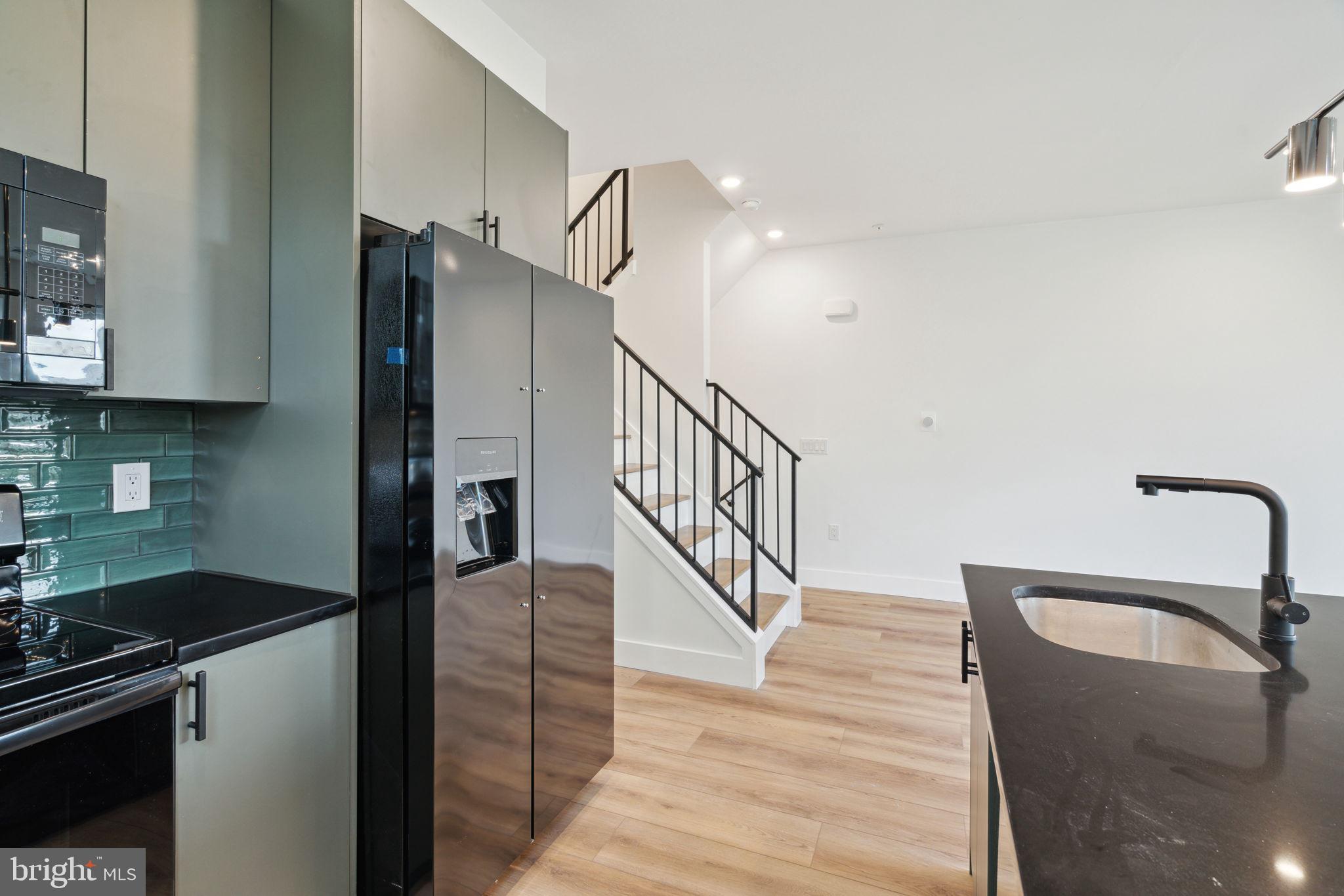 WEST KENSINGTON - Residential Income