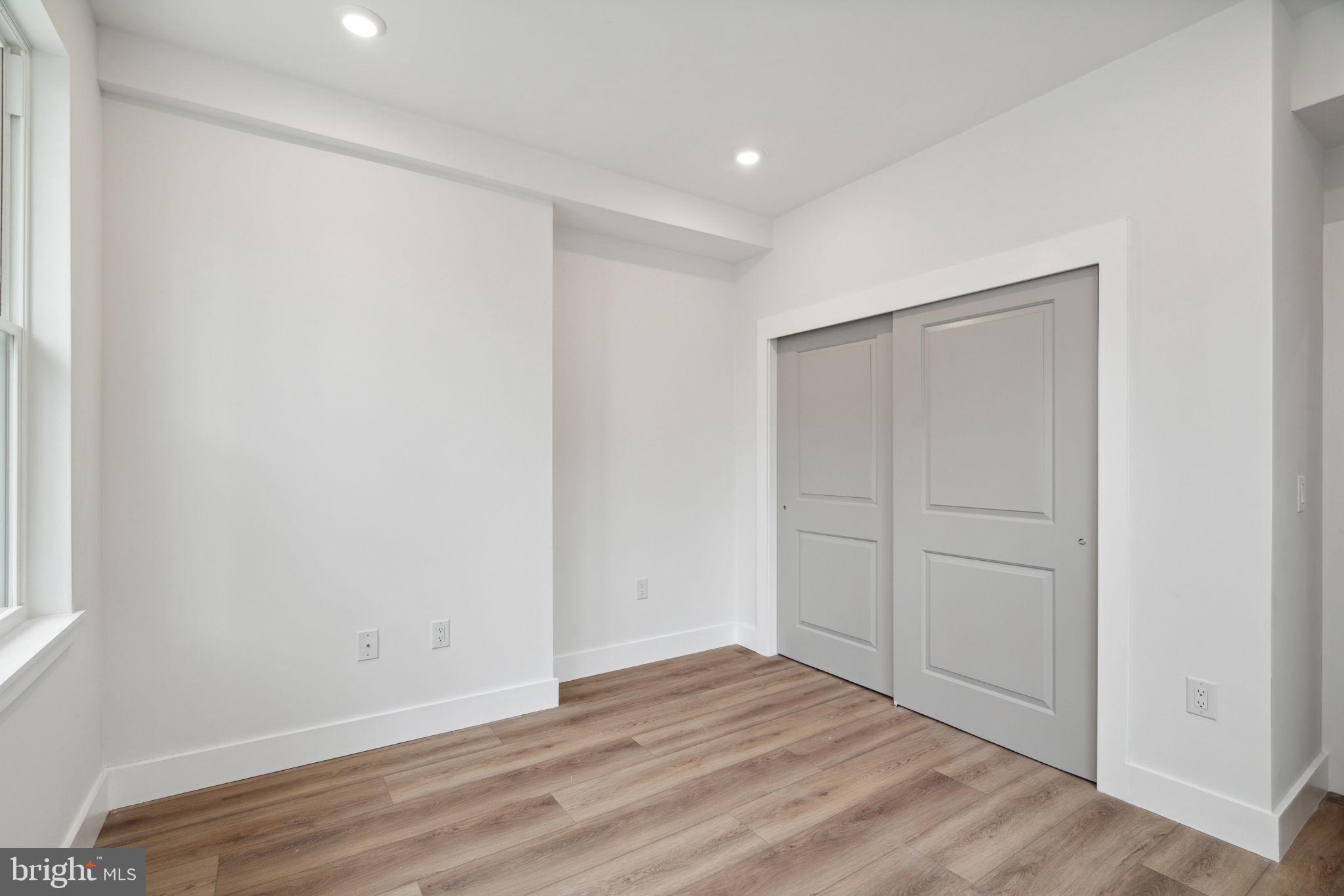 WEST KENSINGTON - Residential Income