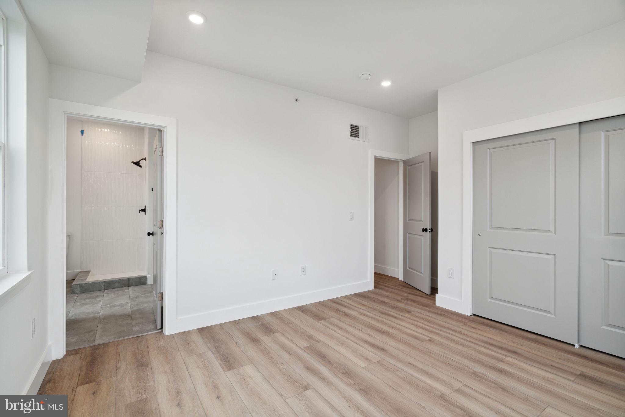 WEST KENSINGTON - Residential Income