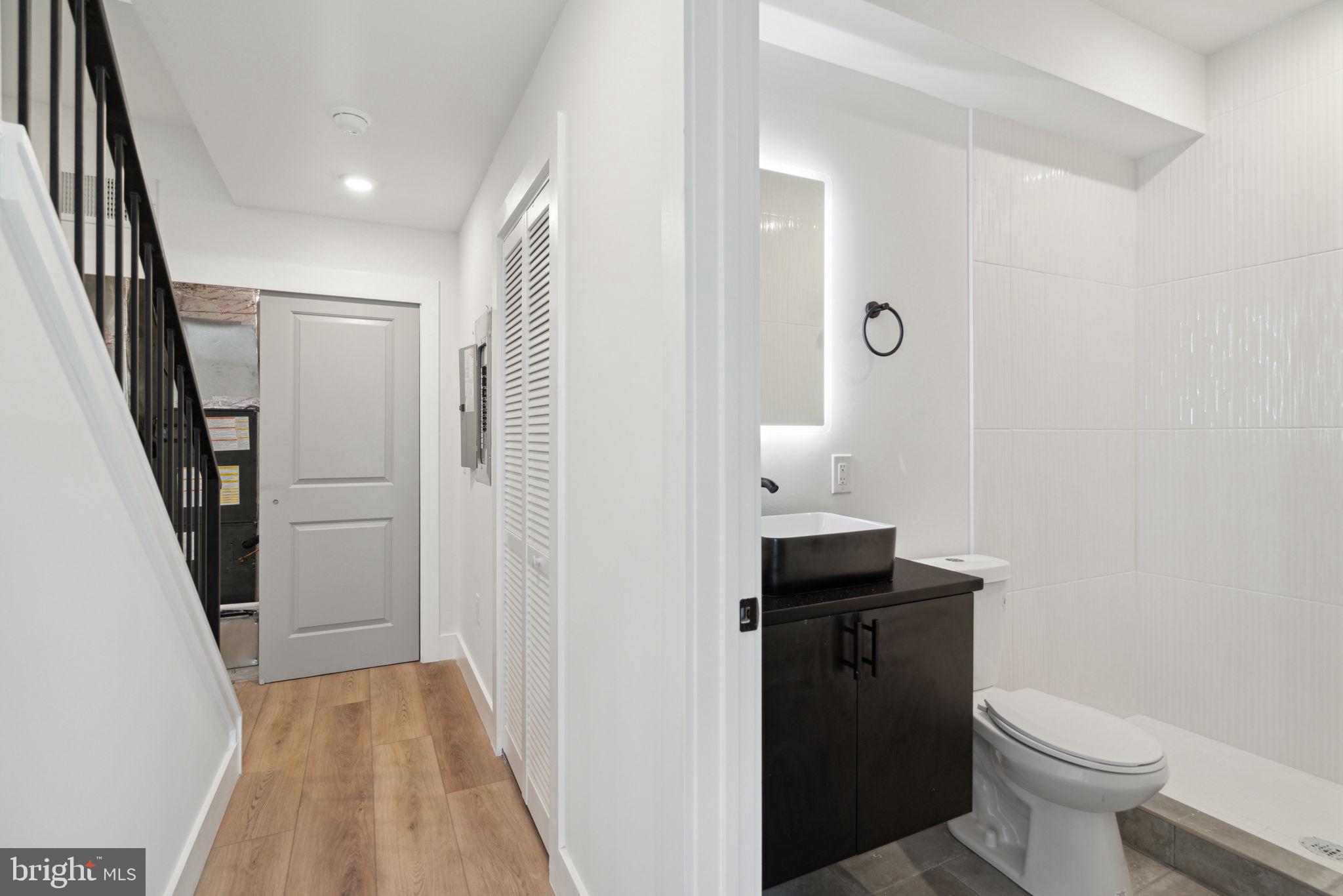 WEST KENSINGTON - Residential Income