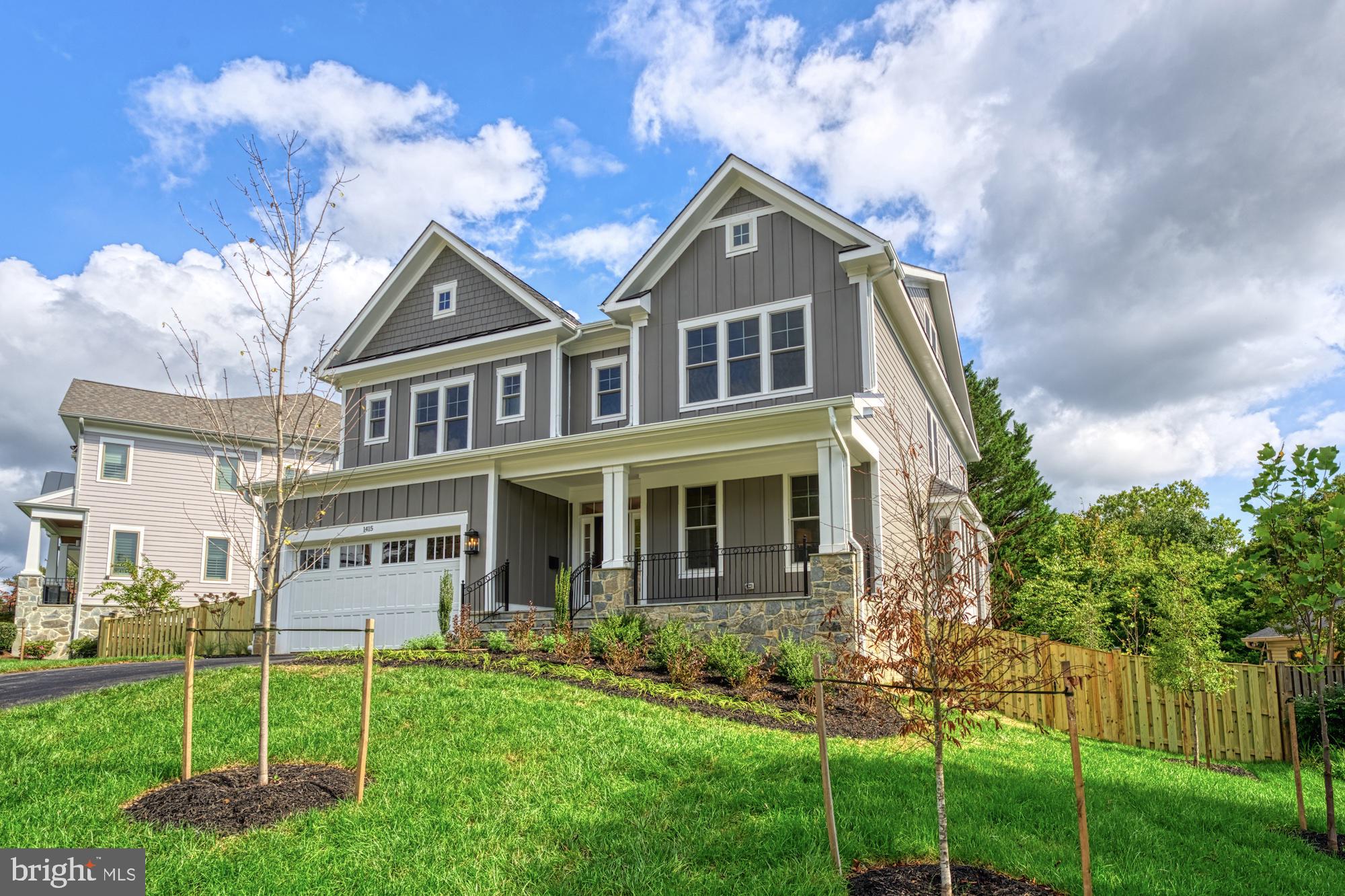 MCLEAN ESTATES - Residential