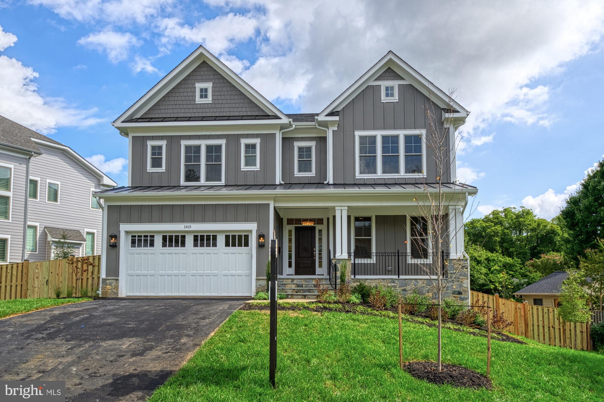 MCLEAN ESTATES - Residential