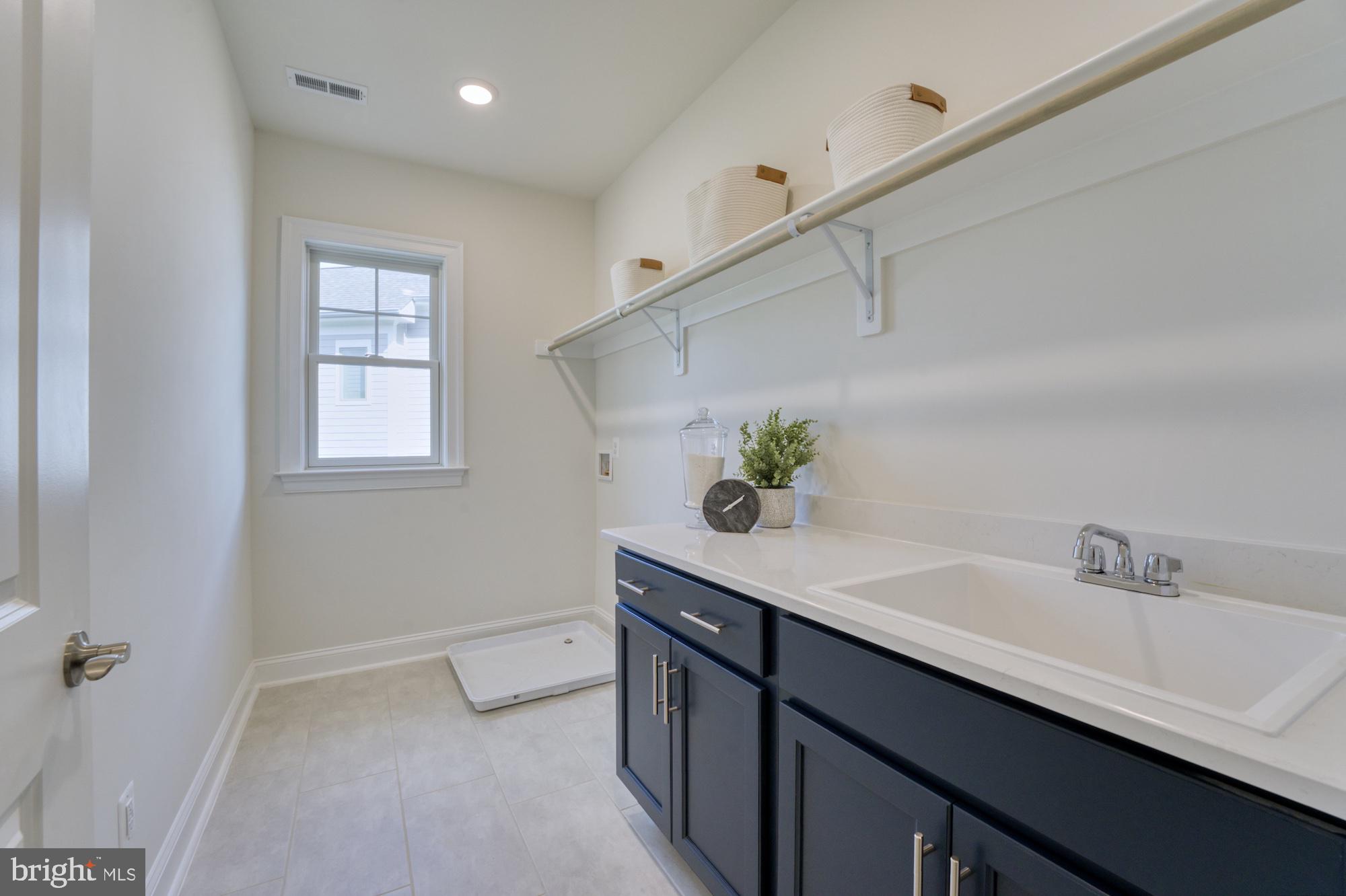 MCLEAN ESTATES - Residential