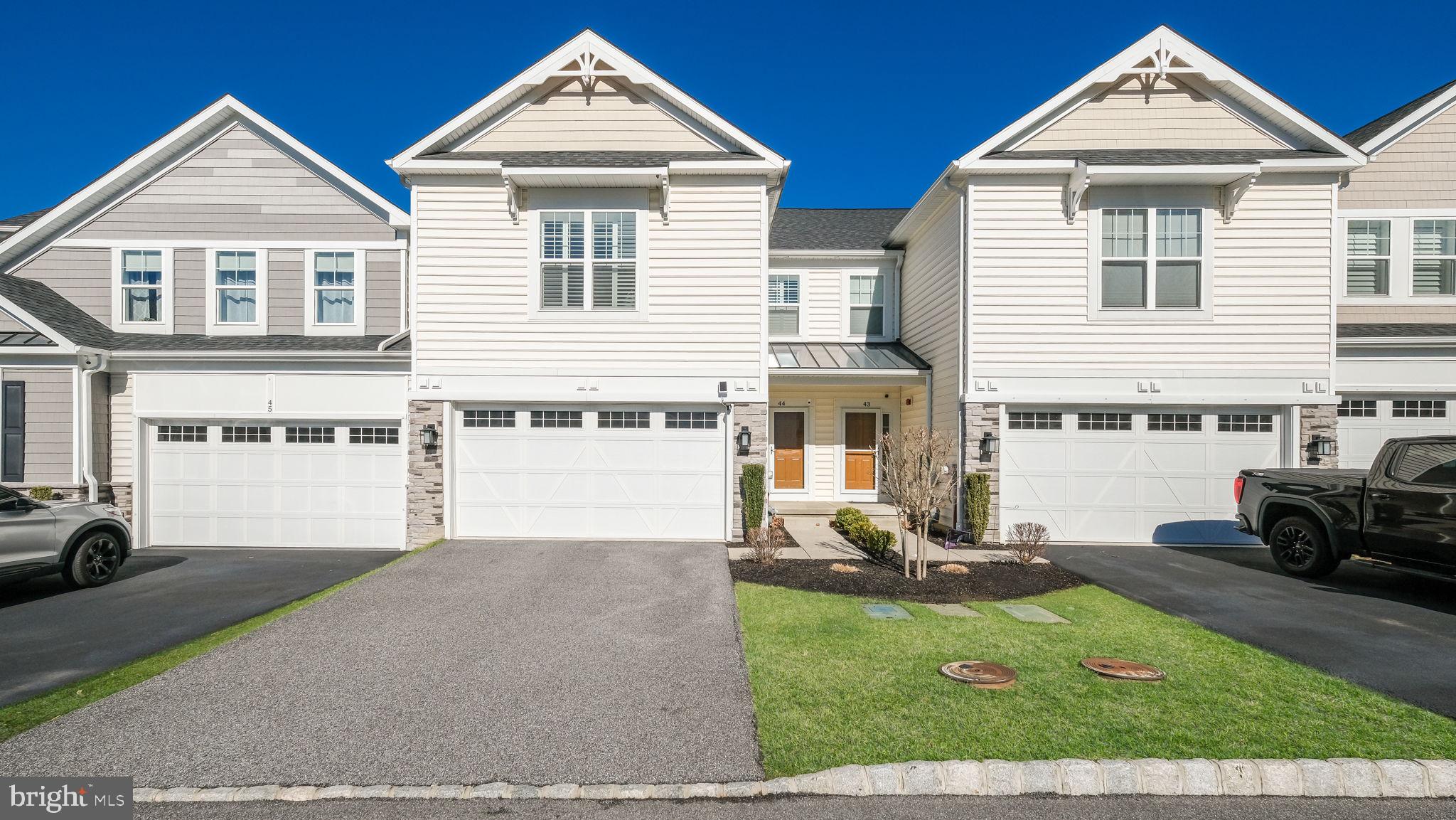 Welcome to this stunning 3-bedroom, 2.5-bath interior townhouse nestled in the highly desirable community, part of the award-winning Rose Tree Garnet Valley School District. This beautifully upgraded Carriage House model seamlessly blends style, space, and modern convenience. As you enter, you’re greeted by an inviting foyer that leads into an open-concept living, dining, and kitchen area—perfect for everyday living and entertaining. Sliding glass doors open to a spacious deck with picturesque views, while a powder room and interior access to a two-car garage enhance the home’s functionality. A convenient mudroom area off the garage and ample counter space provides additional comfort and flexibility, along with a half bath that completes the main level. Generous closet and storage space are found throughout the home. Upstairs, the luxurious primary suite boasts two walk-in closets and a spa-like master bathroom, shower and dual vanities. Two additional bedrooms are connected by a Jack & Jill bathroom with a tub and double sinks. A second-floor laundry area and large storage room add to the home's practicality. The expansive, walk-out lower level offers a versatile open basement space, ideal for a home gym, media room, or additional living area. Ideally located just minutes from parks, the Wawa train station, and local shopping, this home also offers quick access to Route 1, Route 202, I-476, I-95, Philadelphia Airport, West Chester, Wilmington, and King of Prussia. With high-end upgrades, a prime location, and top-rated schools, this exceptional rental is a rare find—schedule your tour today!