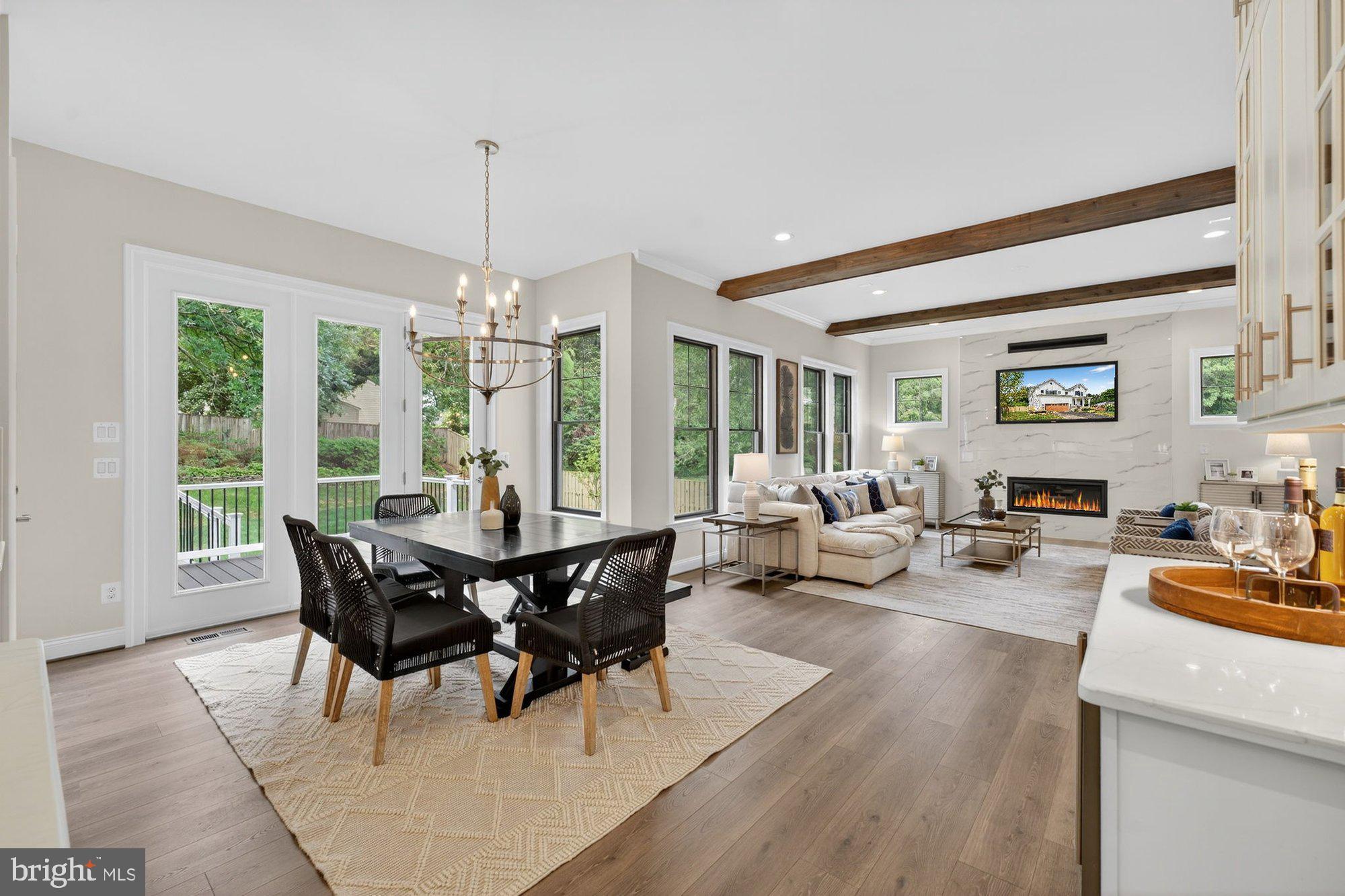 VIENNA HILLS - Residential