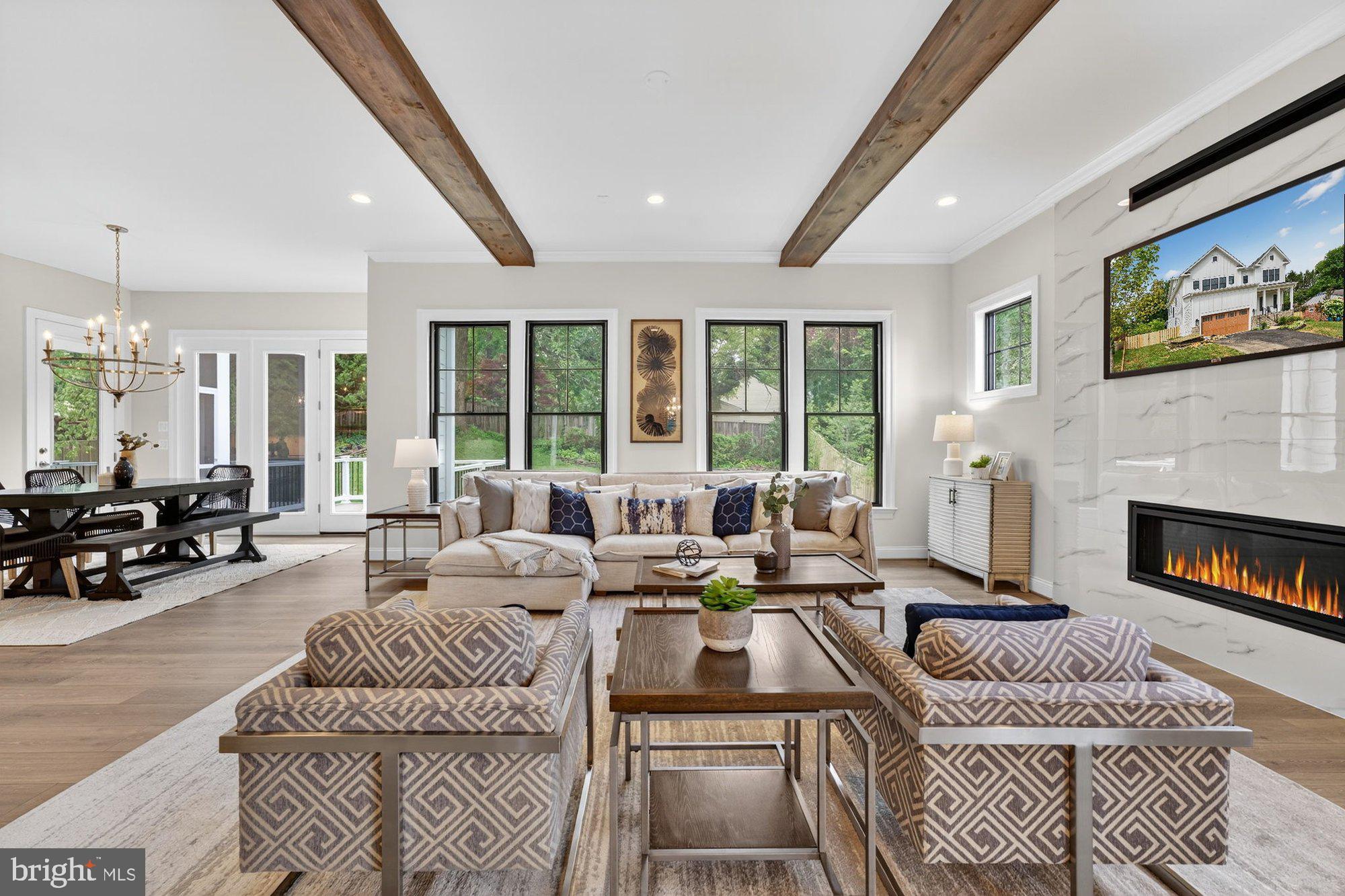 VIENNA HILLS - Residential