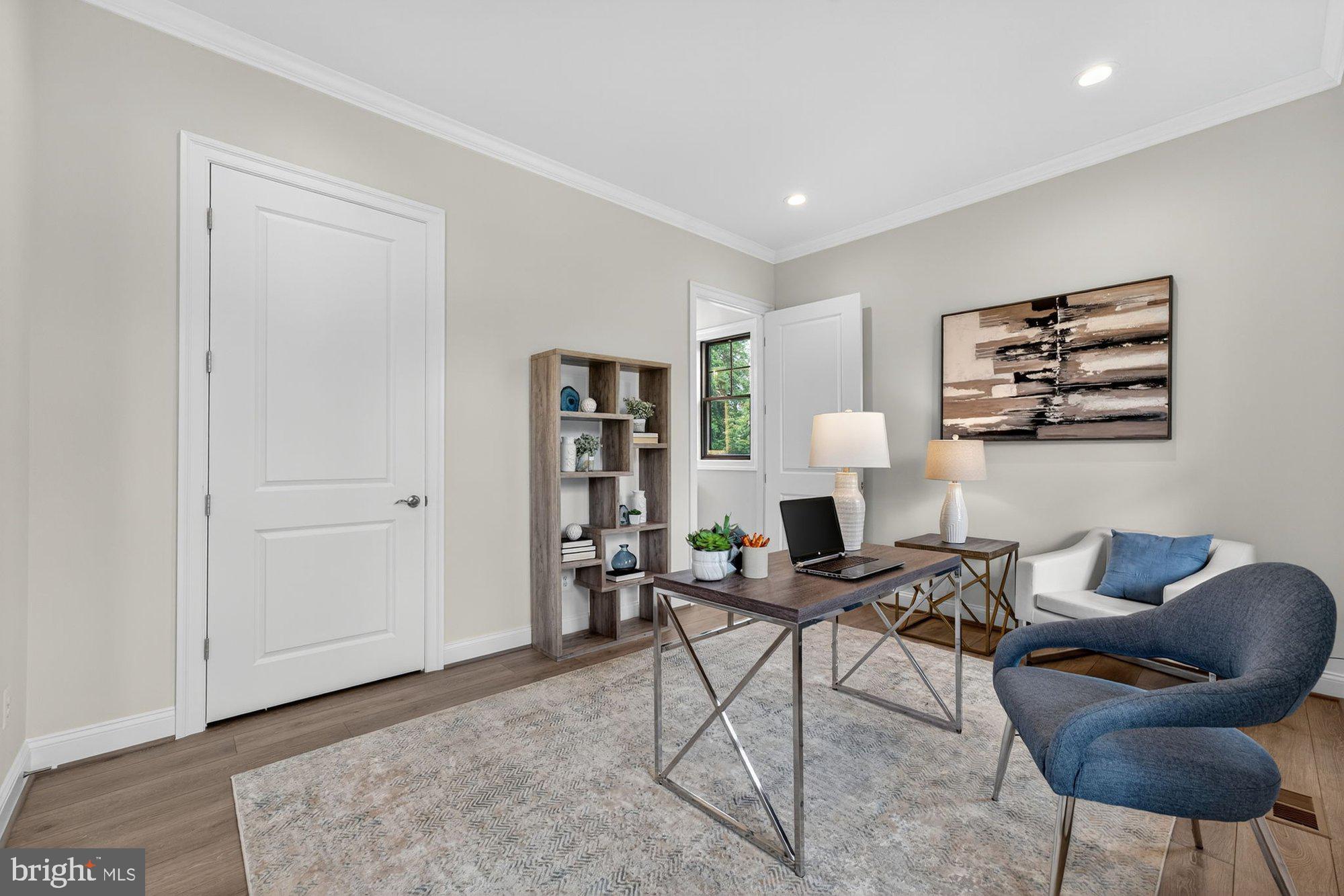 VIENNA HILLS - Residential