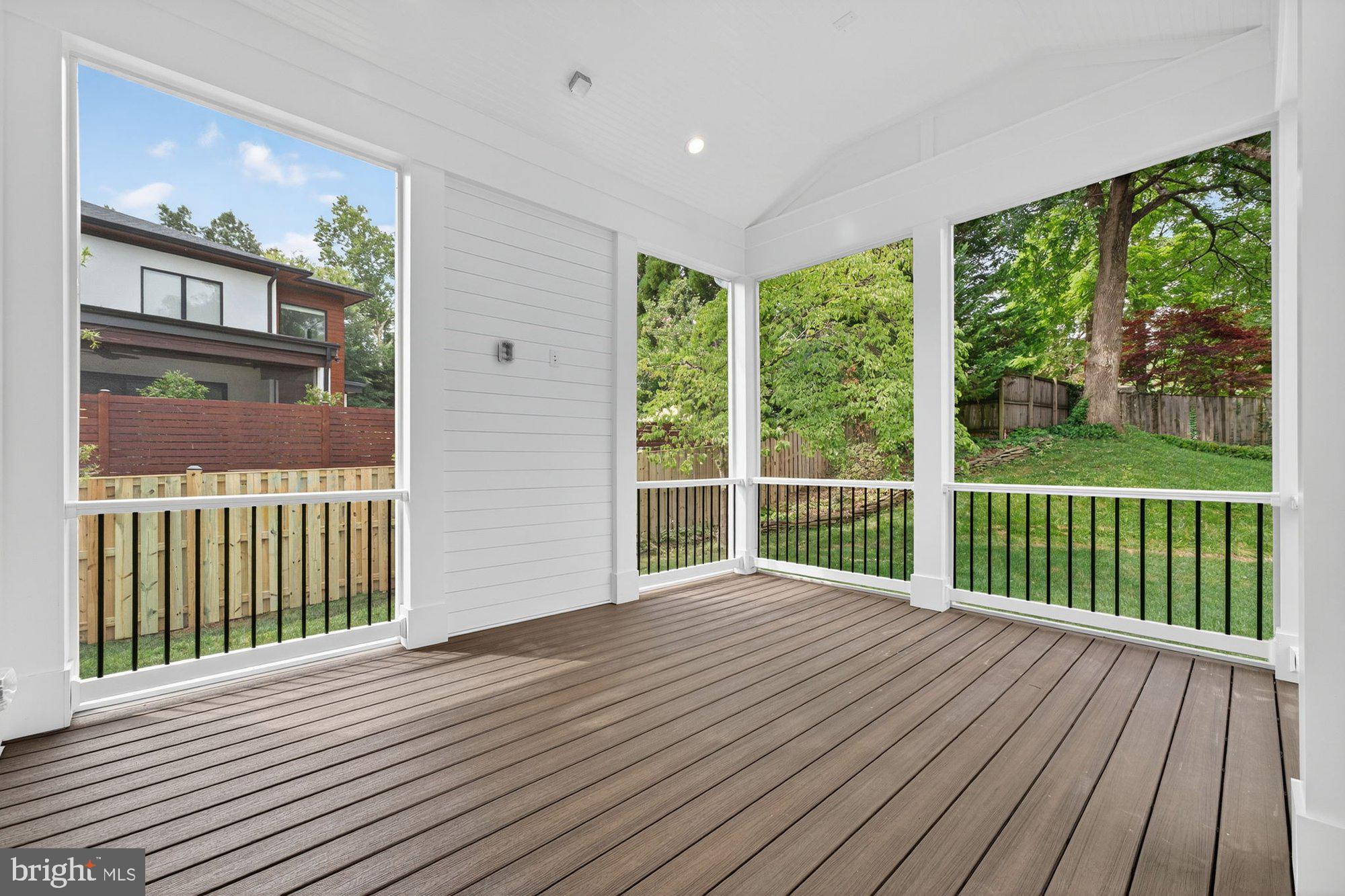 VIENNA HILLS - Residential