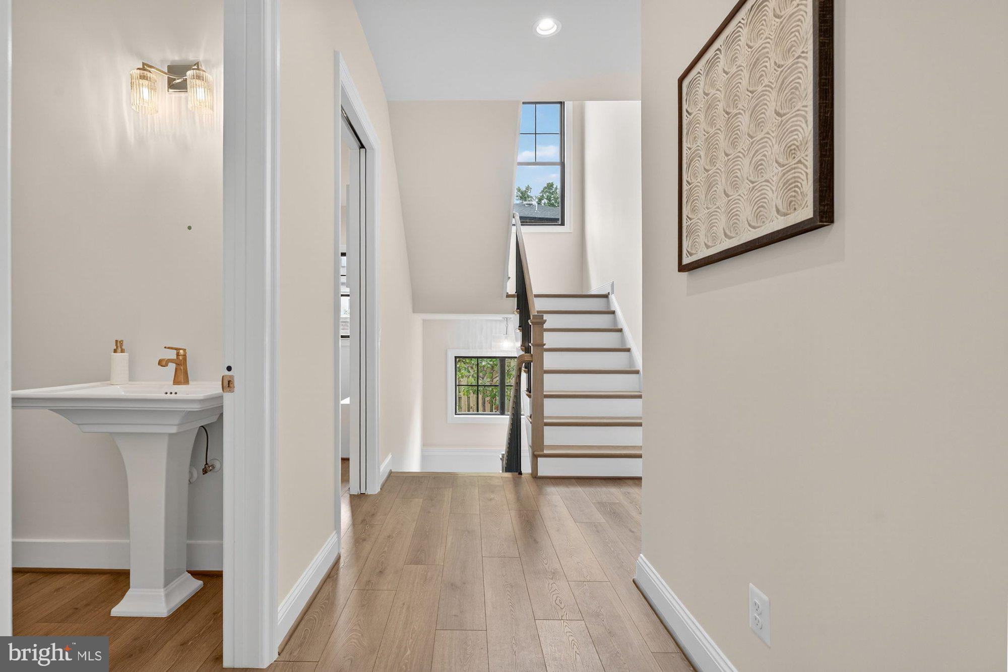 VIENNA HILLS - Residential