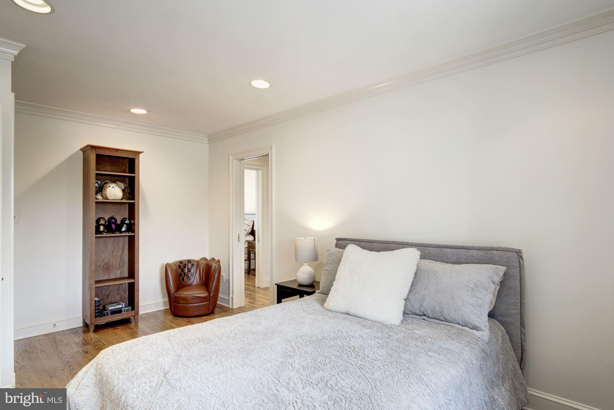 YATES GARDENS - Residential