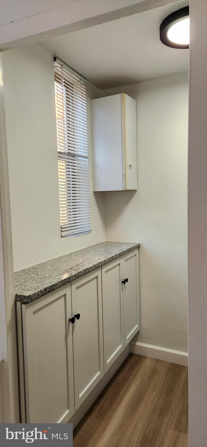 RIVER PLACE - Residential Lease