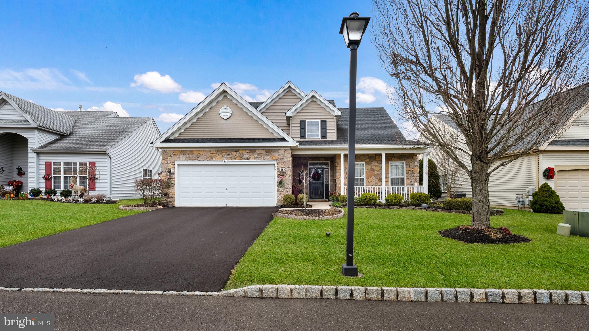 LEGACY OAKS - Residential