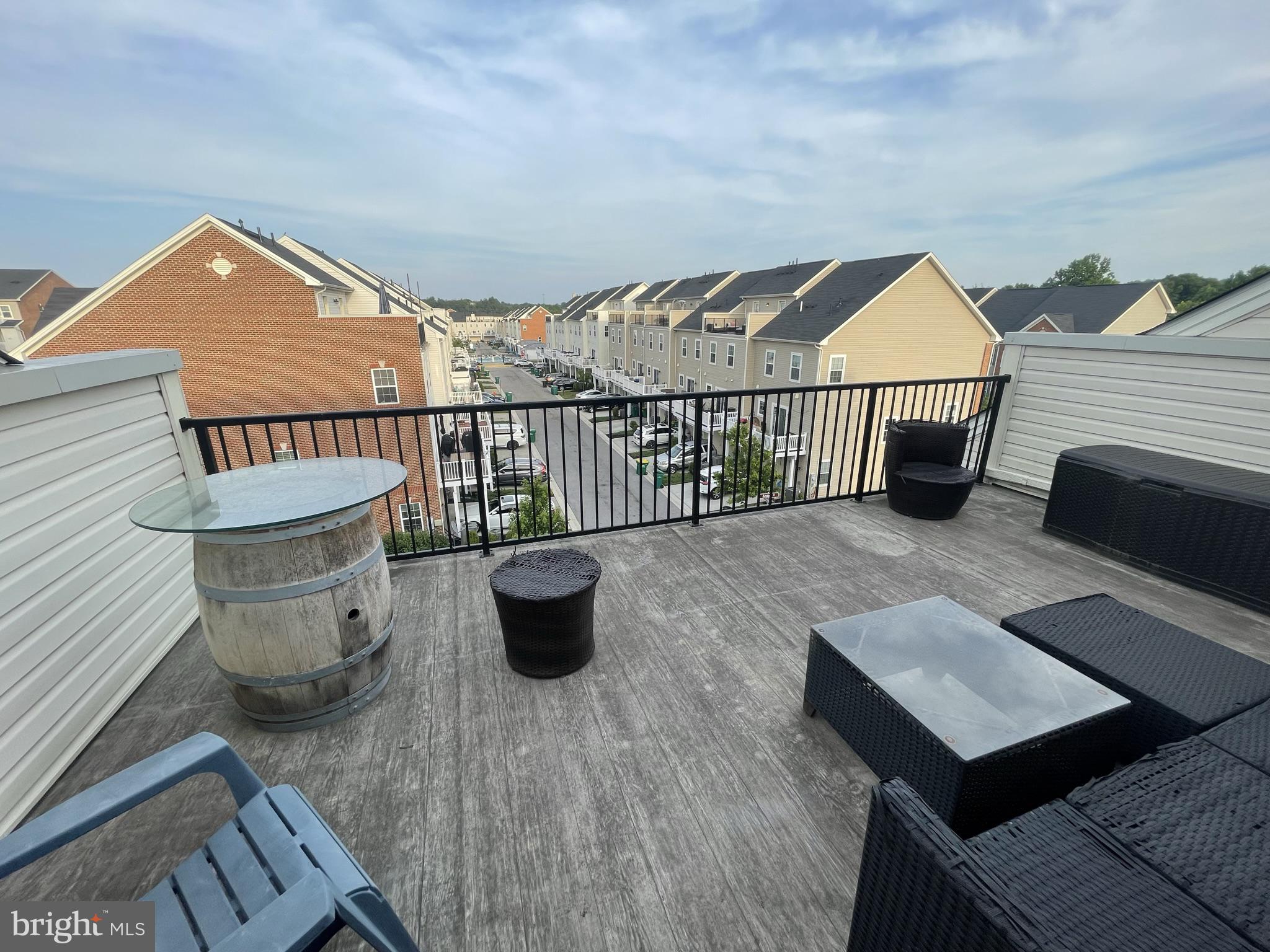 OXFORD SQUARE - Residential Lease
