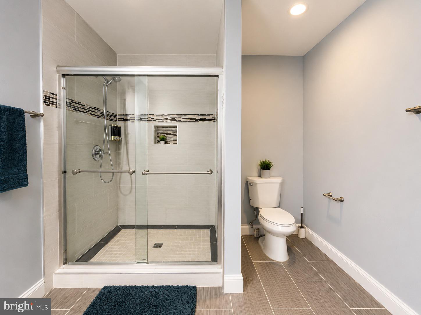 LOUDOUN VALLEY ESTATES 2 - Residential