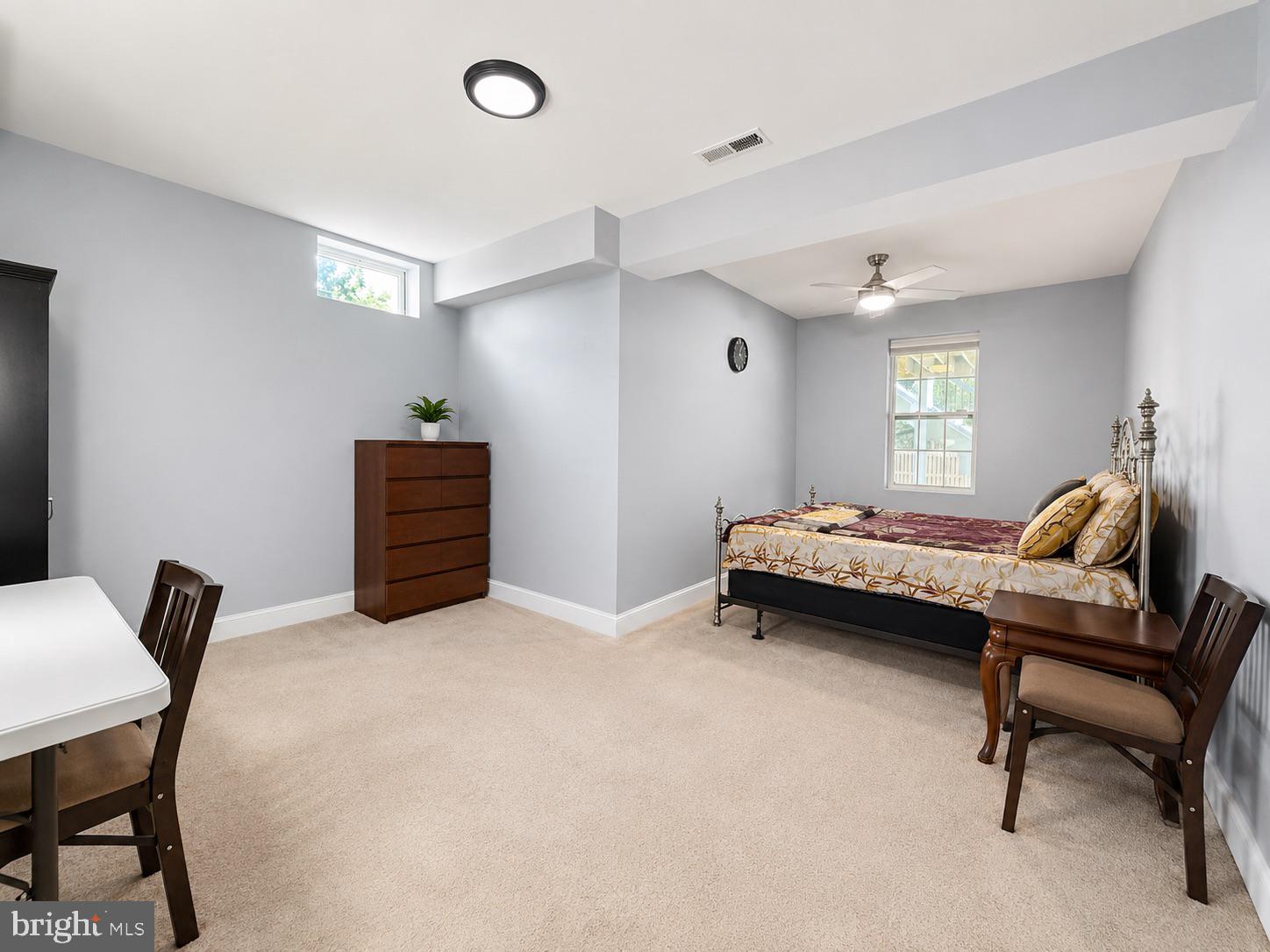 LOUDOUN VALLEY ESTATES 2 - Residential