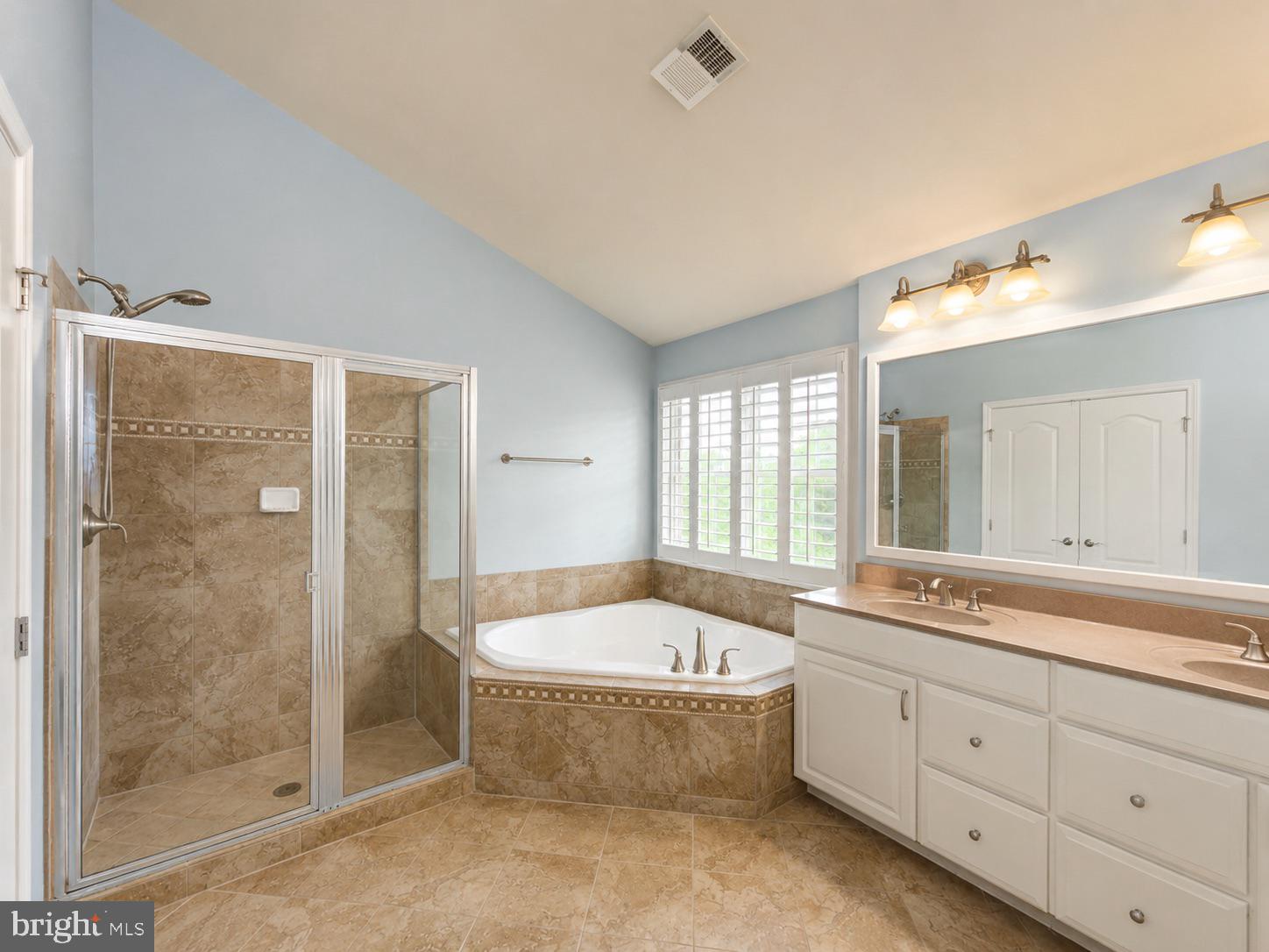 LOUDOUN VALLEY ESTATES 2 - Residential