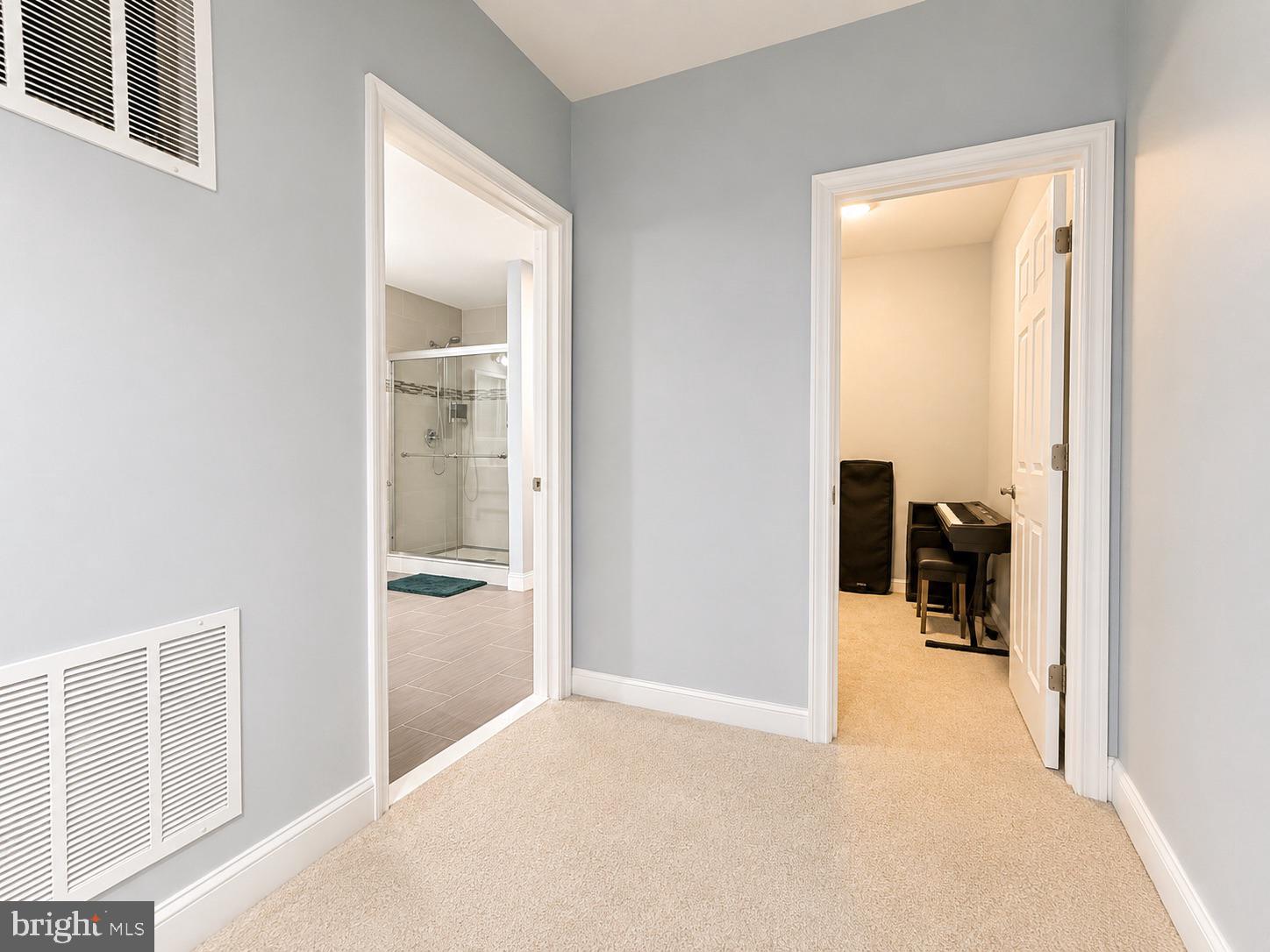 LOUDOUN VALLEY ESTATES 2 - Residential