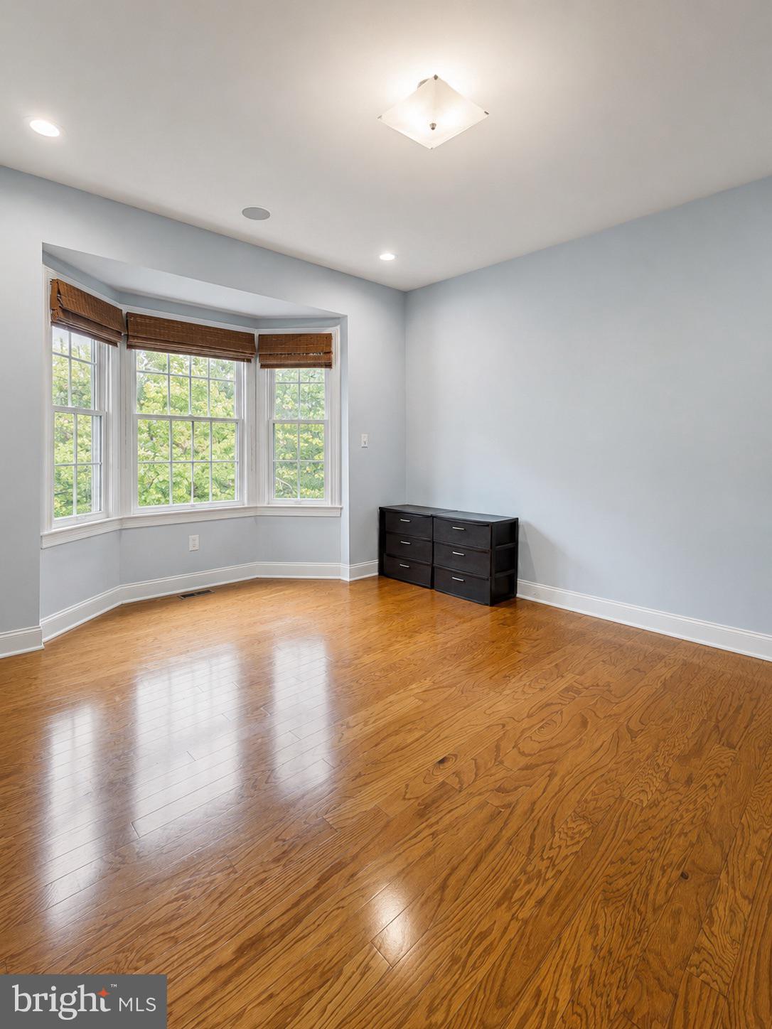 LOUDOUN VALLEY ESTATES 2 - Residential