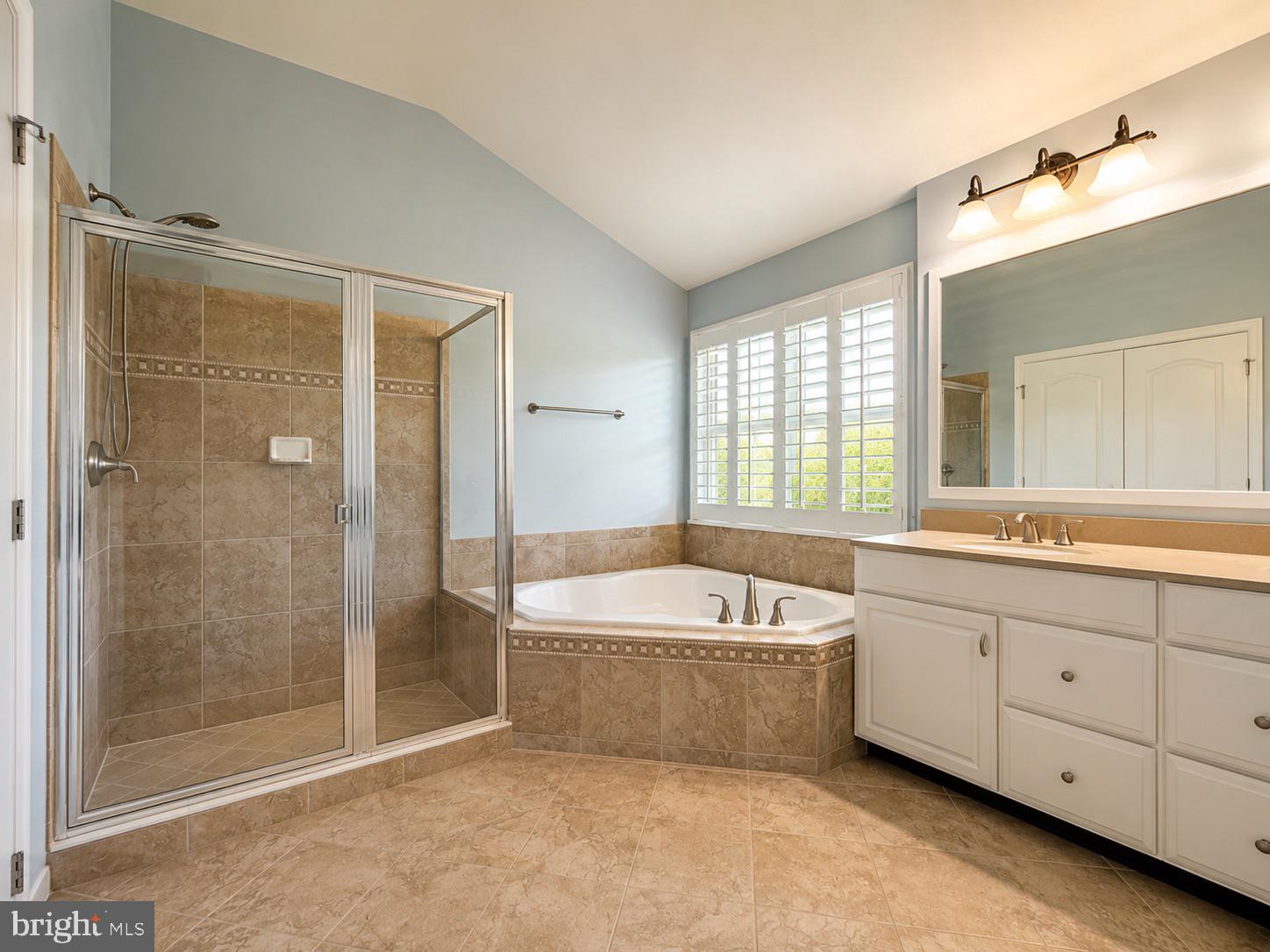 LOUDOUN VALLEY ESTATES 2 - Residential