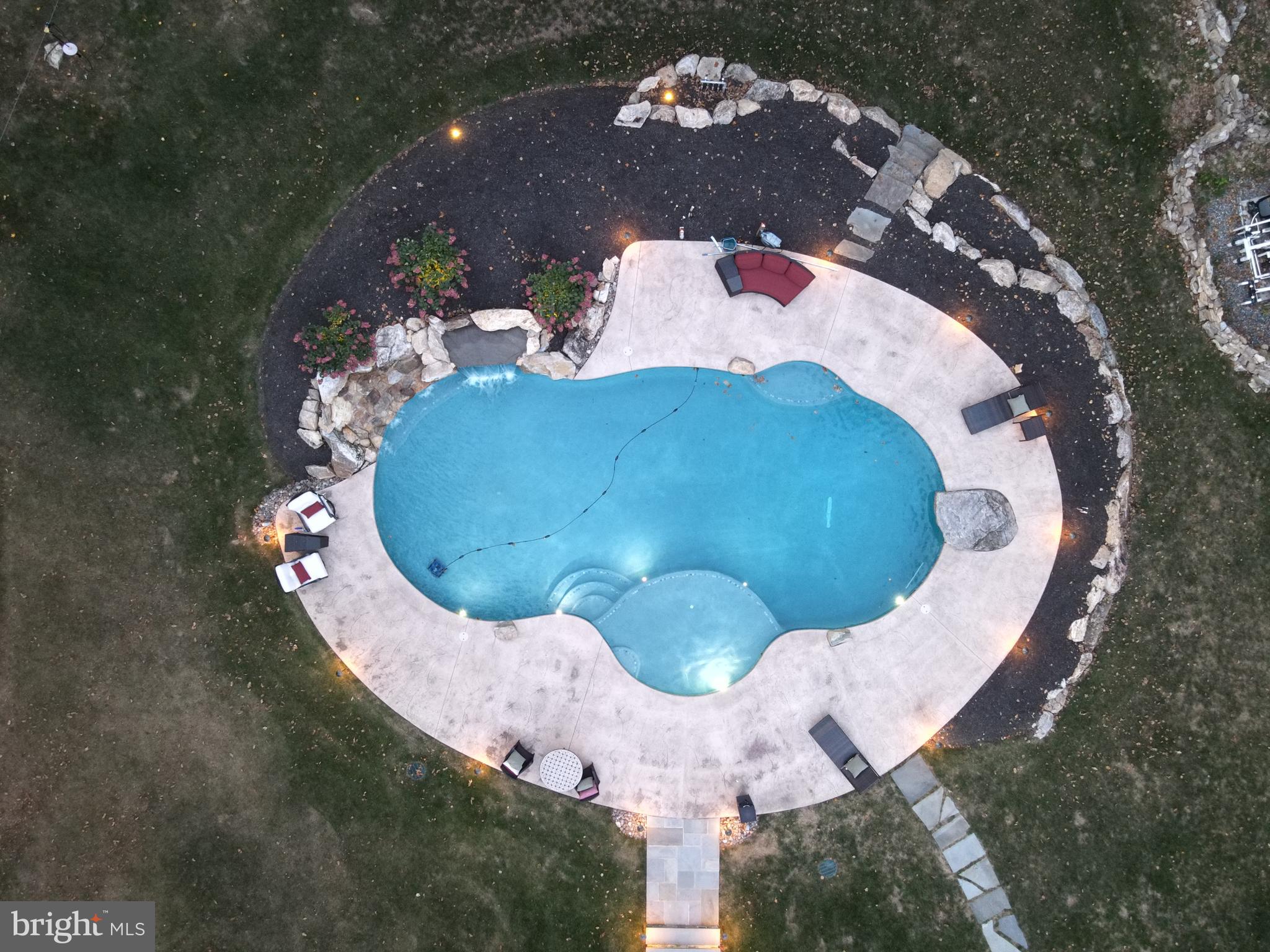 WHITEHORSE MEADOWS - Residential