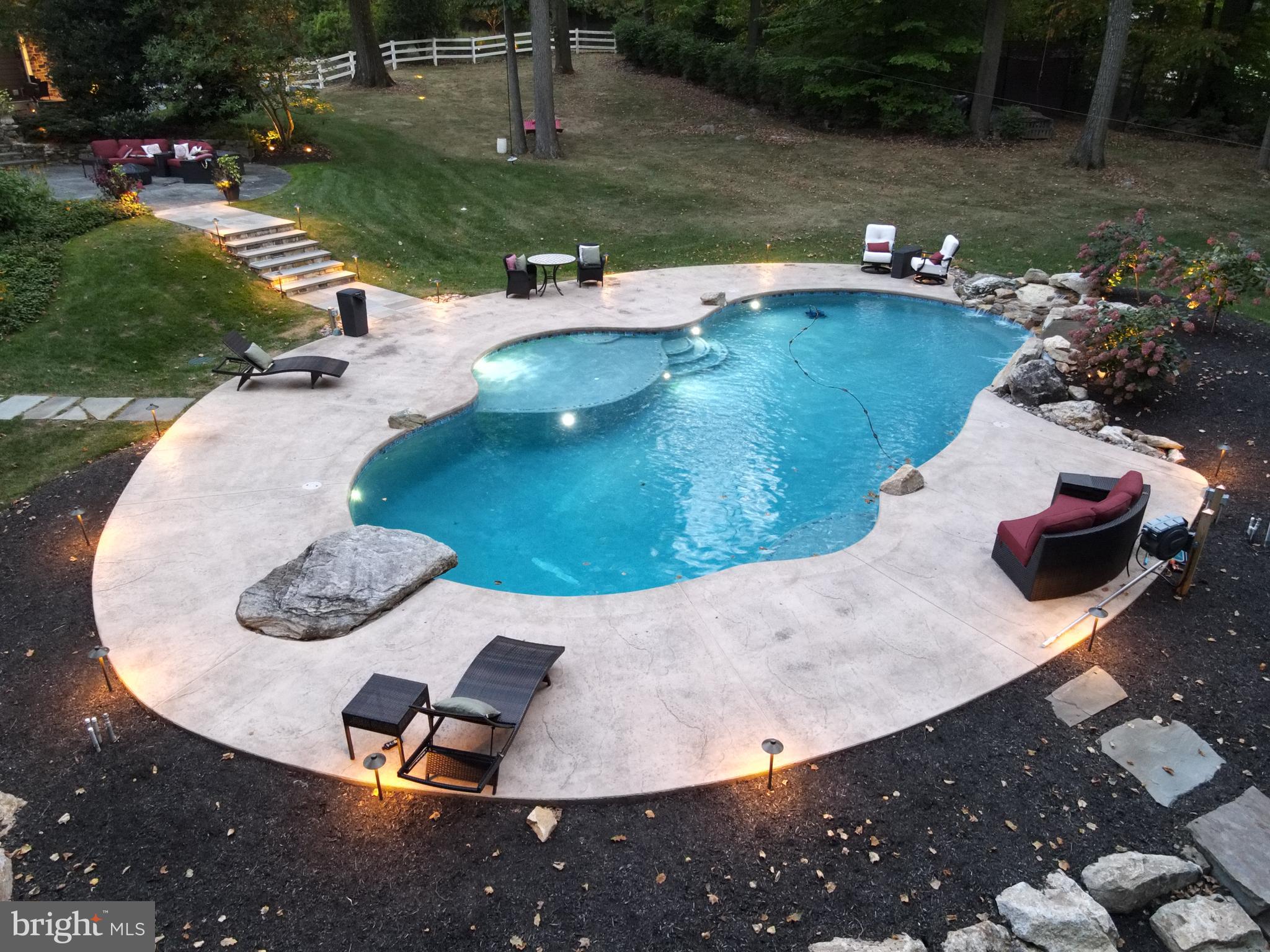 WHITEHORSE MEADOWS - Residential