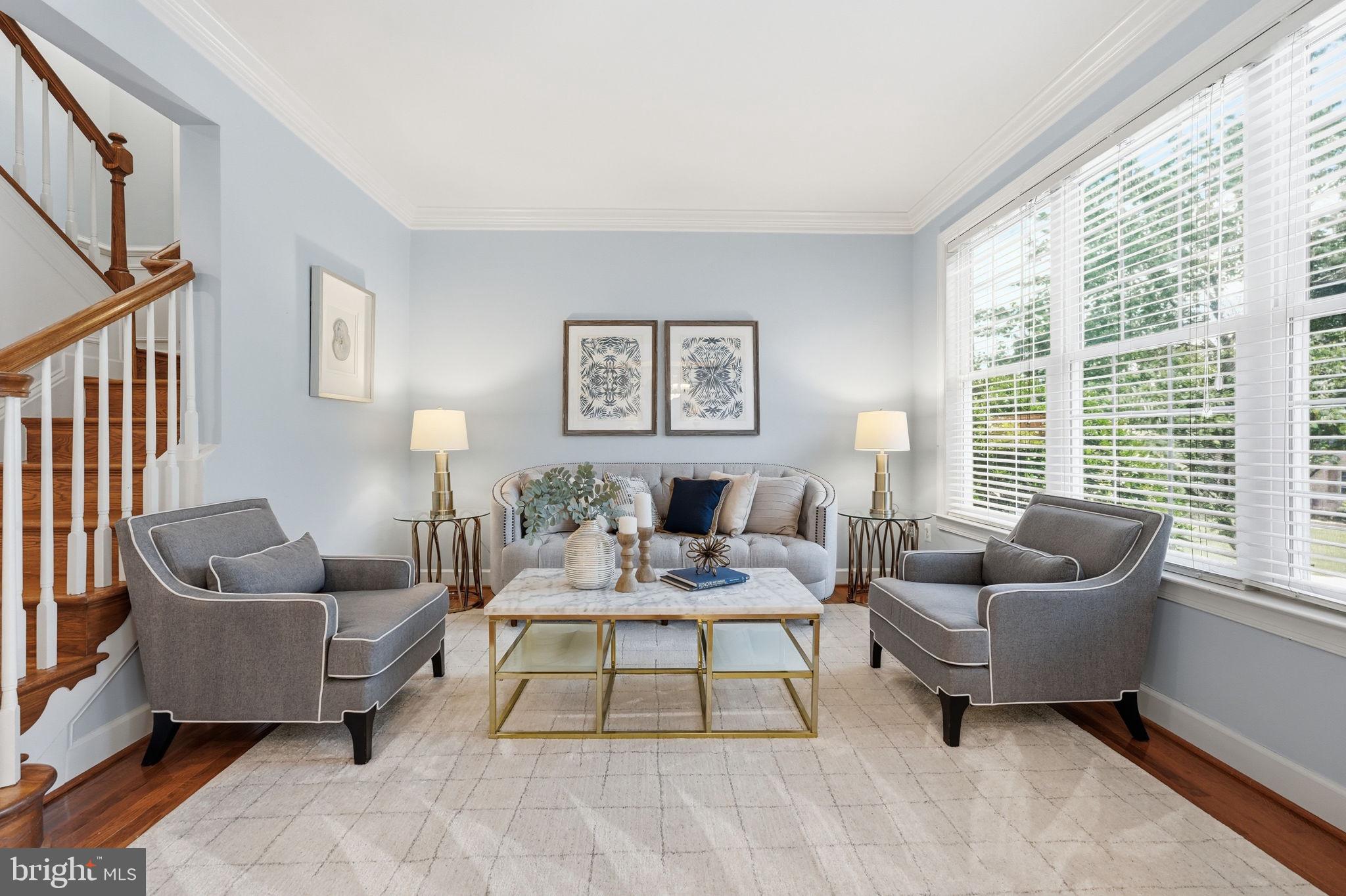 STONEWALL MANOR - Residential