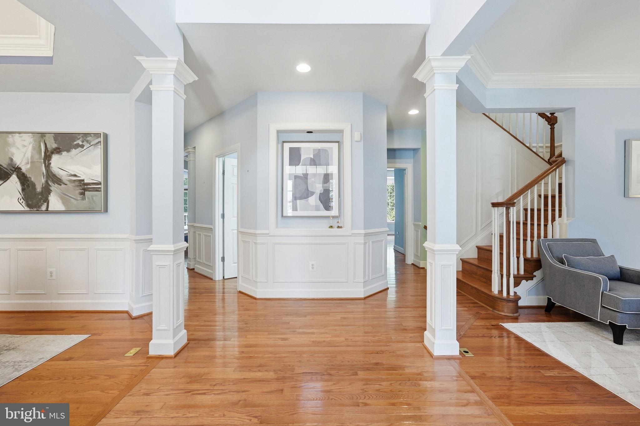 STONEWALL MANOR - Residential