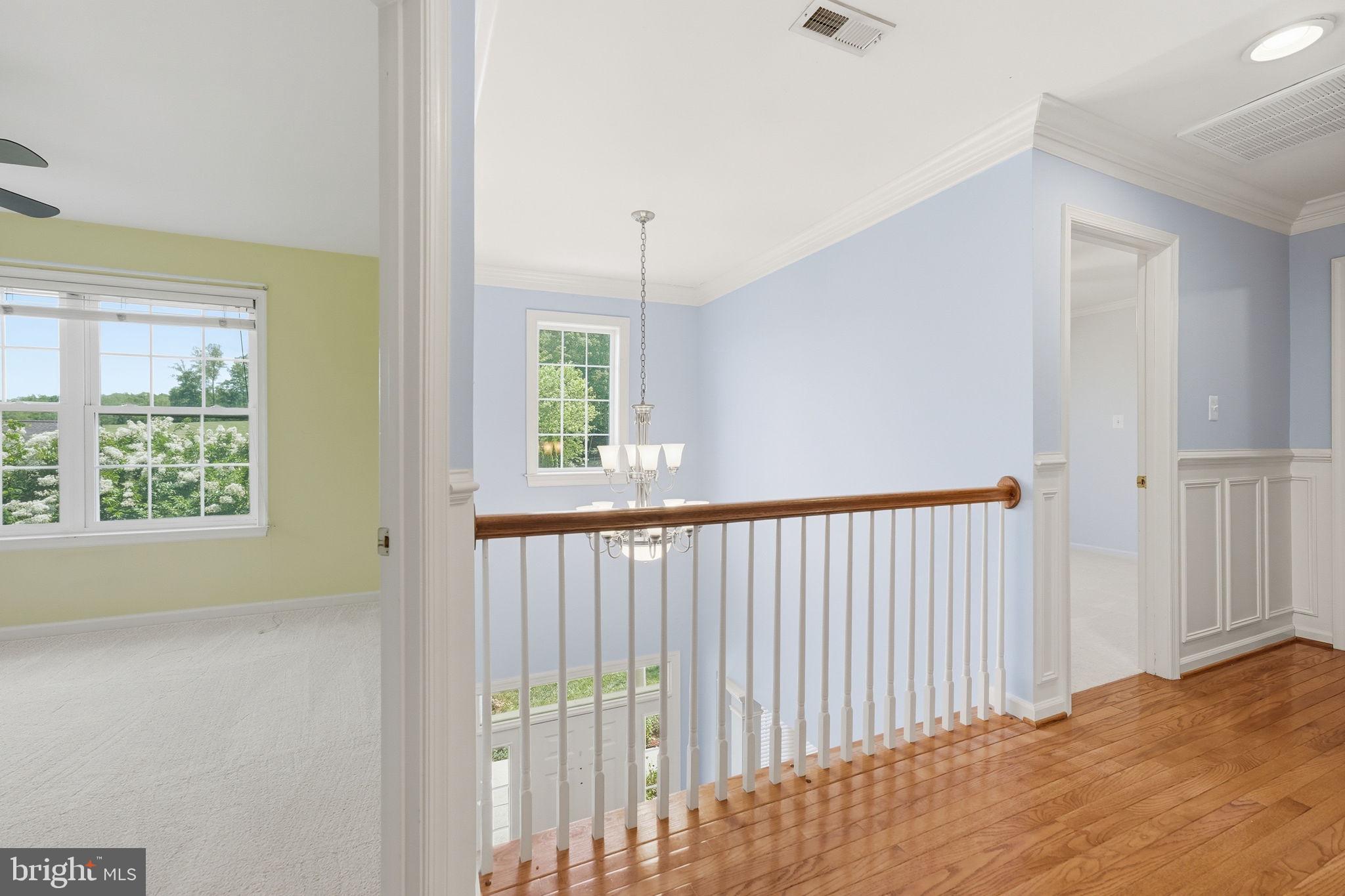 STONEWALL MANOR - Residential