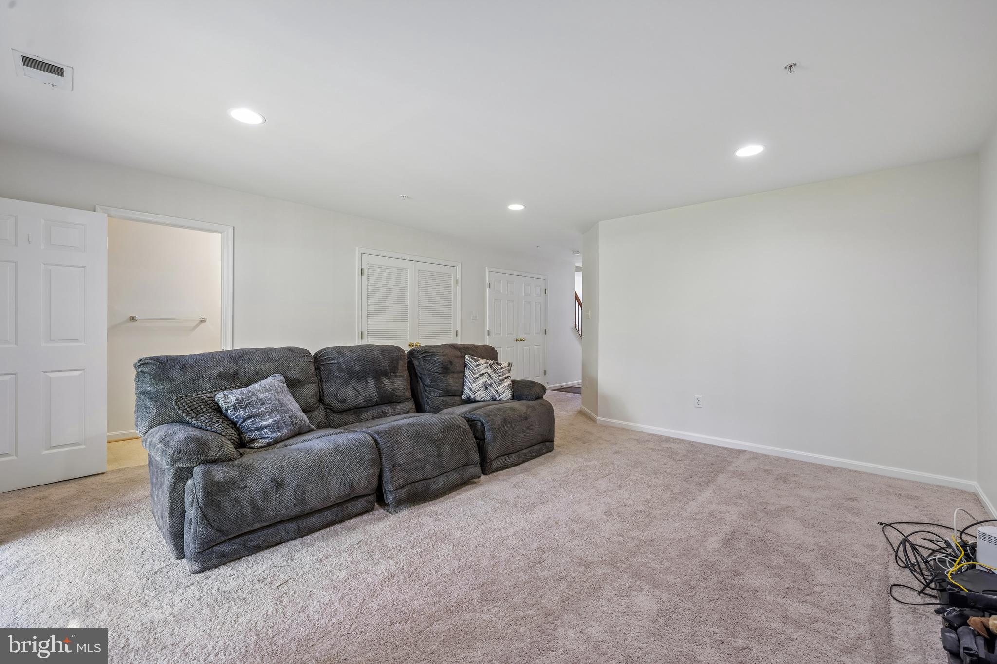 PINEY ORCHARD - Residential
