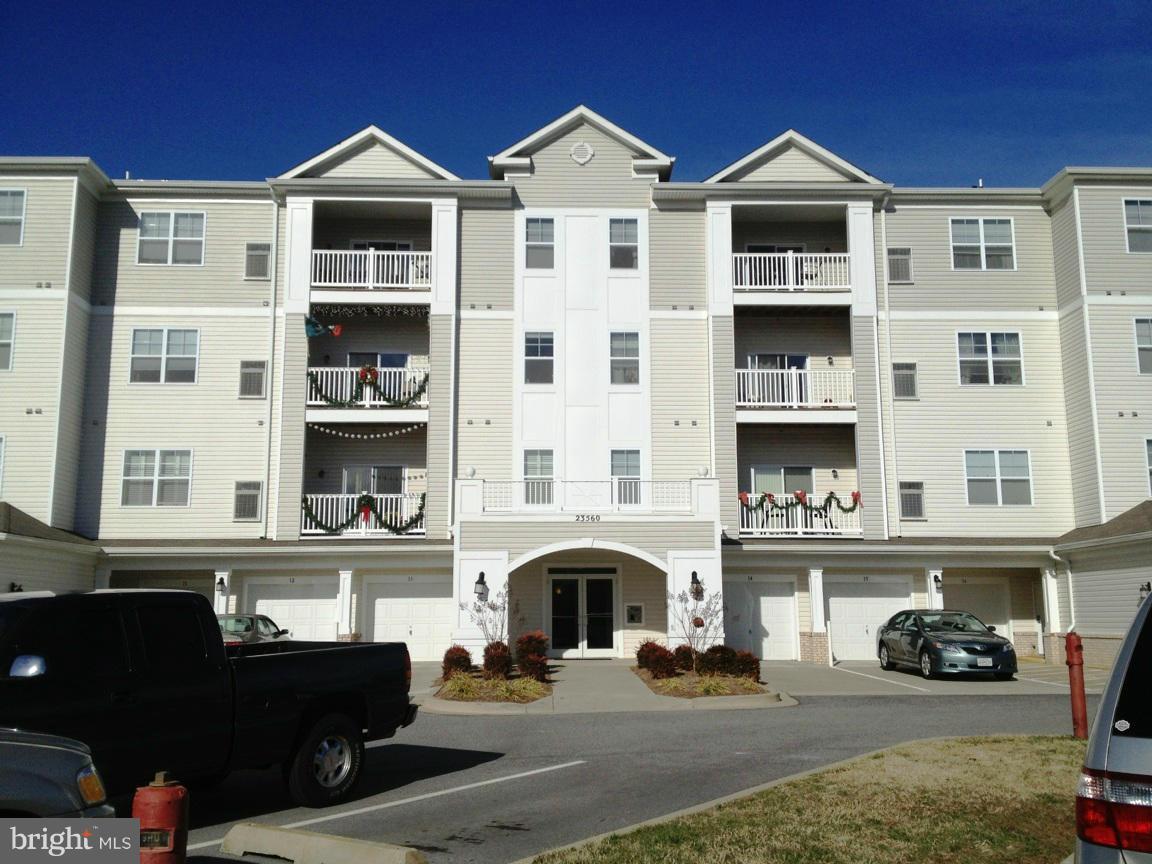 Great 2BR, 2BA condo (larger corner unit) with garage built in 2011. Carpeted, sparkly clean and move-in ready.  Owner to pay HOA/Condo fees. Clubhouse amenities available. Close to Pax River Naval Air Station, Solomon's Island waterfront, restaurants and shopping.  Awaiting a new tenant and it could be YOU ! Call for a showing appointment today.
