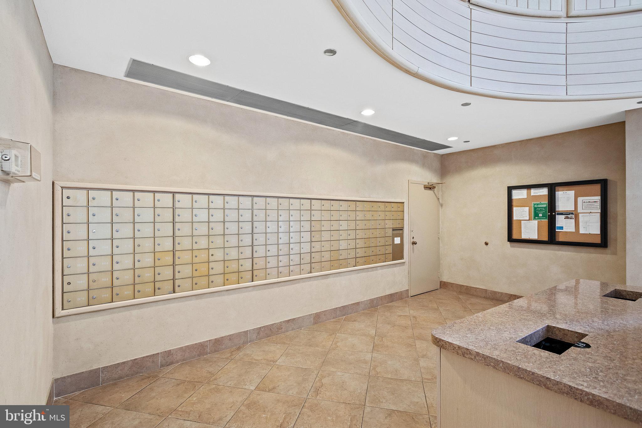 CRYSTAL PARK - Residential Lease