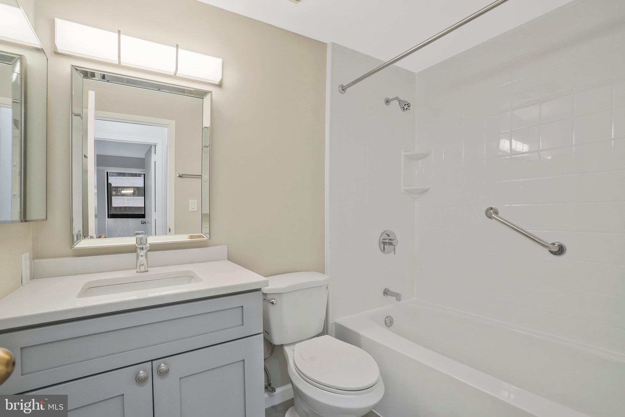 CRYSTAL PARK - Residential Lease