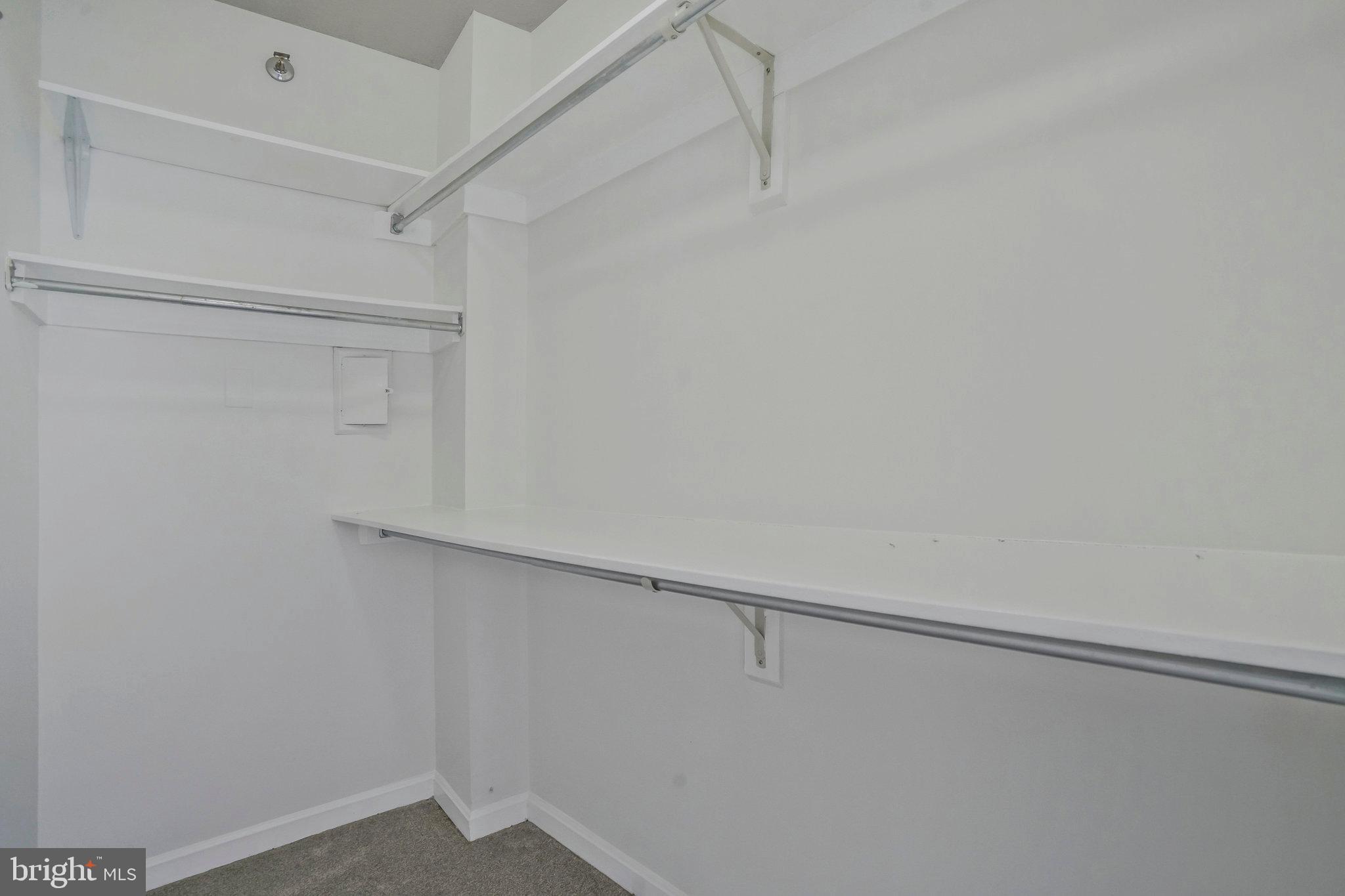 CRYSTAL PARK - Residential Lease