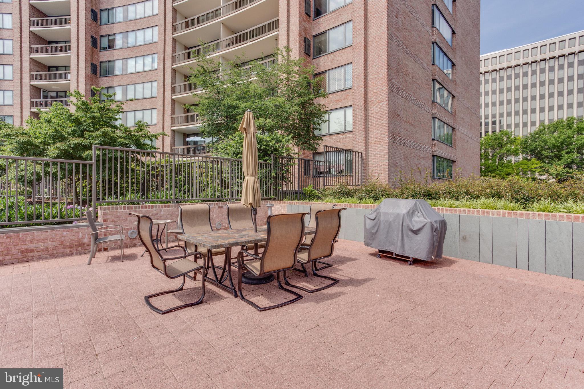 CRYSTAL PARK - Residential Lease