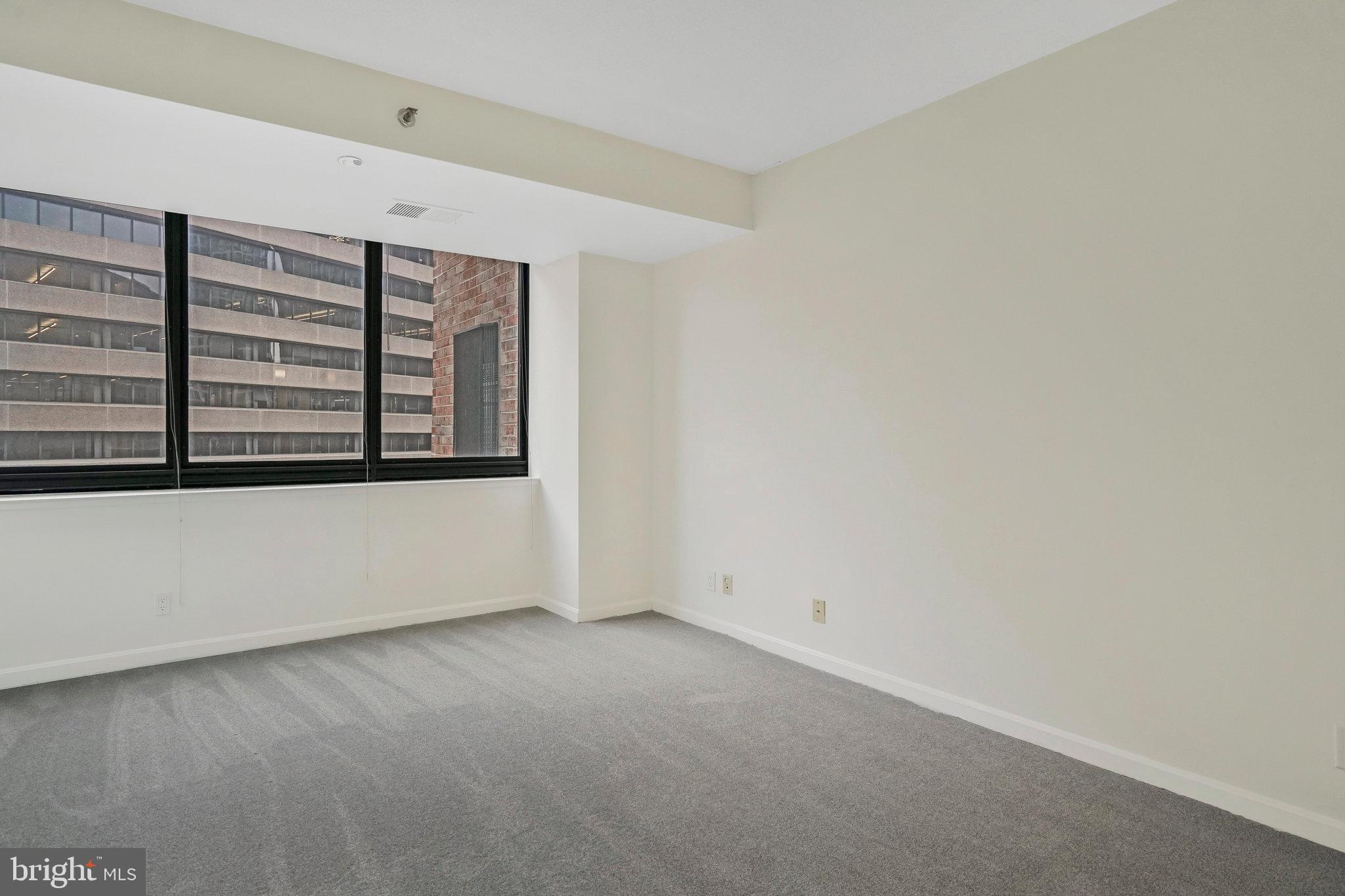 CRYSTAL PARK - Residential Lease