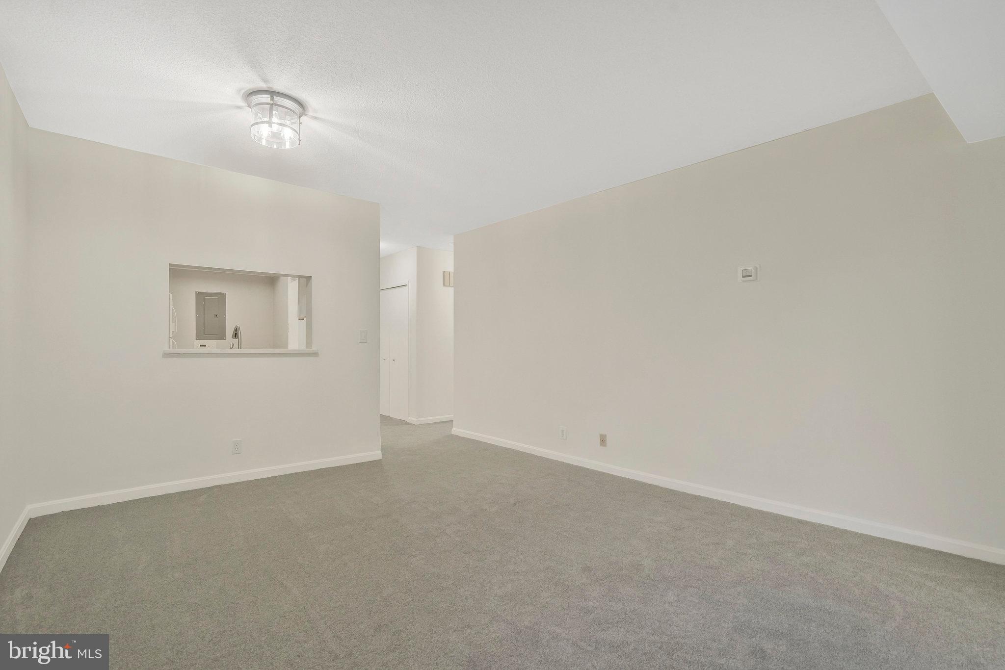 CRYSTAL PARK - Residential Lease