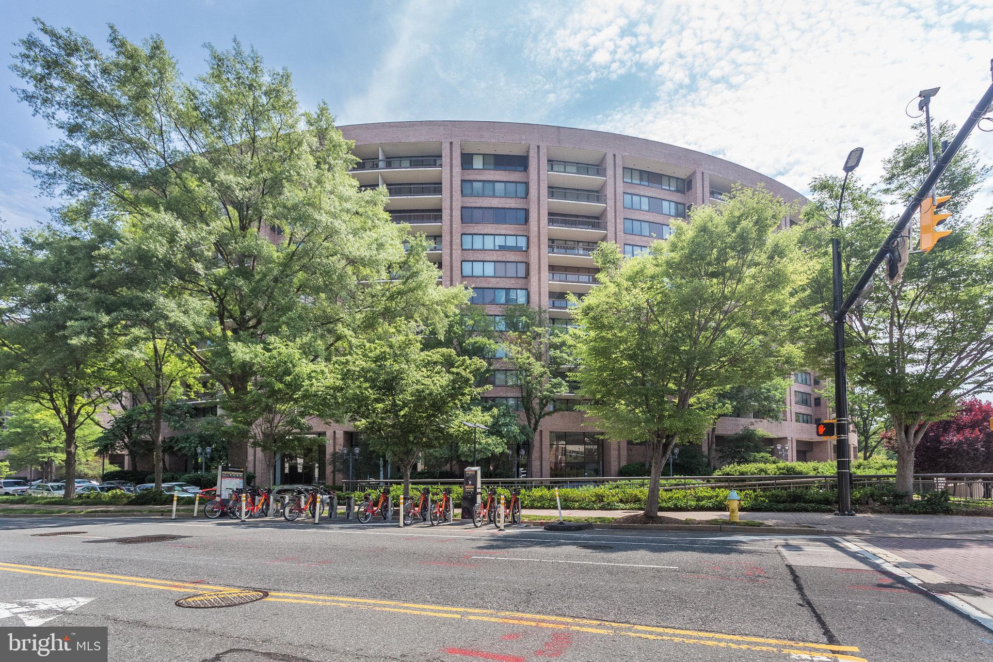 CRYSTAL PARK - Residential Lease